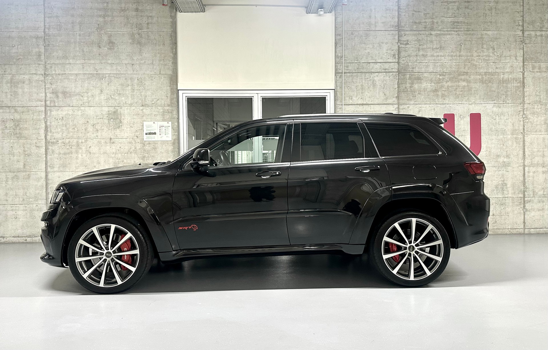 JEEP Grand Cherokee 6.4 V8 HEMI SRT8 Red Vapor Aut.-image-3