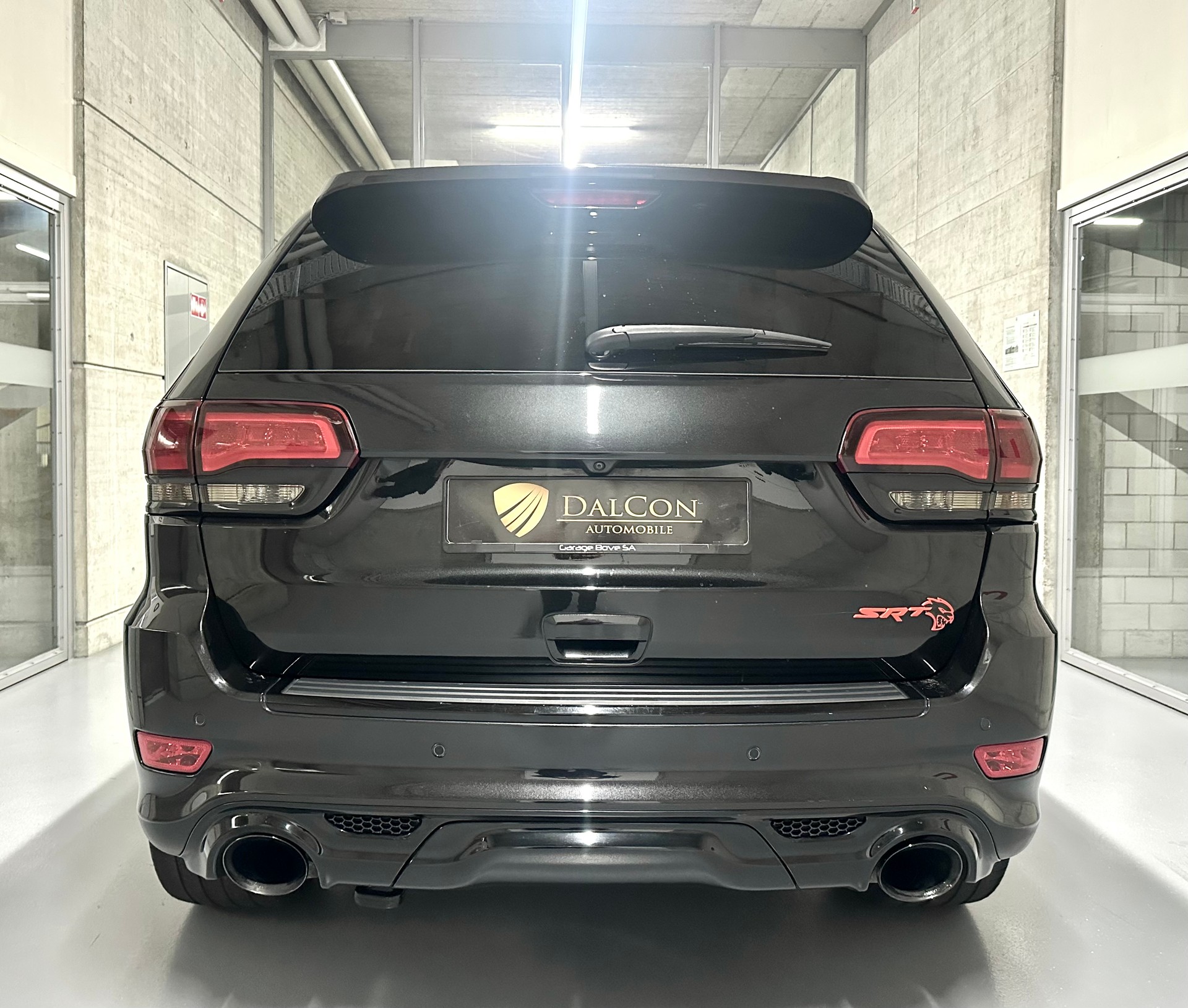 JEEP Grand Cherokee 6.4 V8 HEMI SRT8 Red Vapor Aut.-image-8