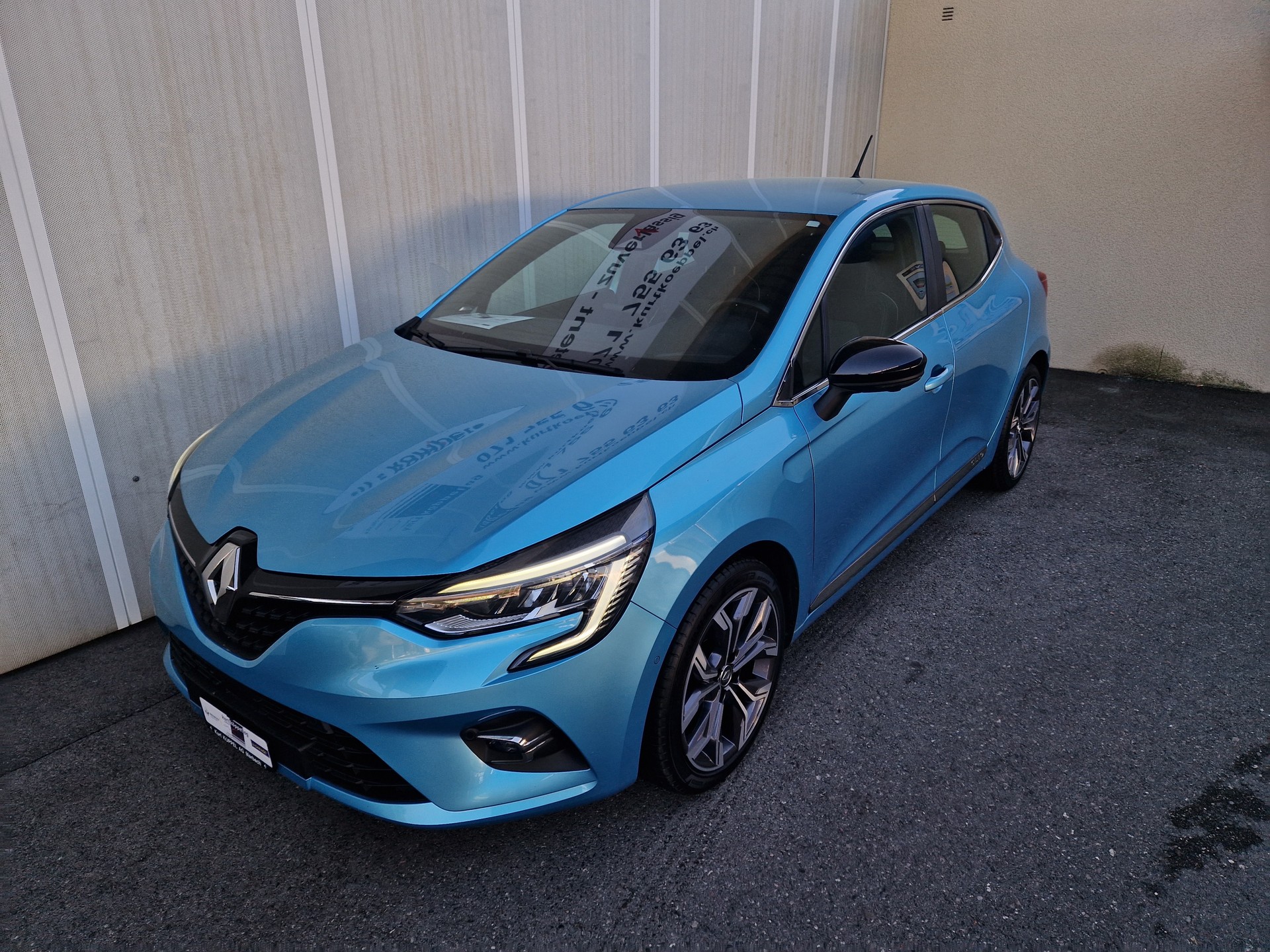 RENAULT Clio 1.0 TCe 100 Intens-showroom-element-1