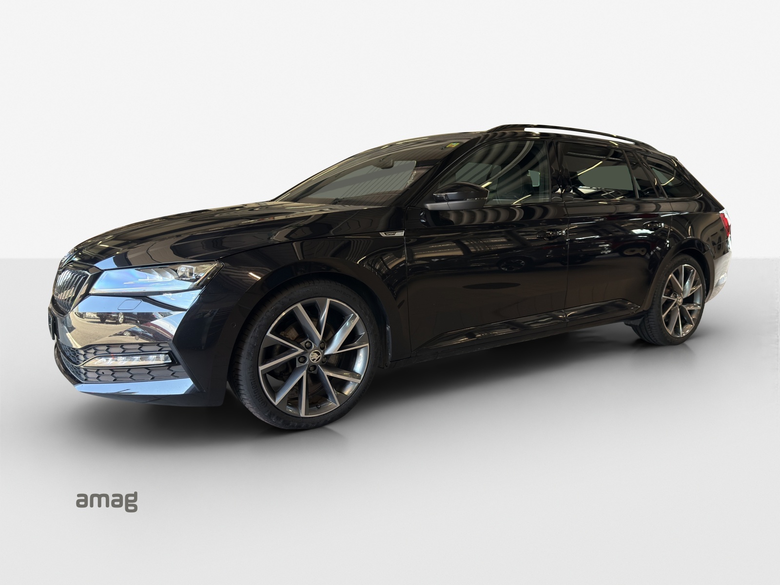 SKODA Superb Combi 2.0 TDi SportLine 4x4 DSG