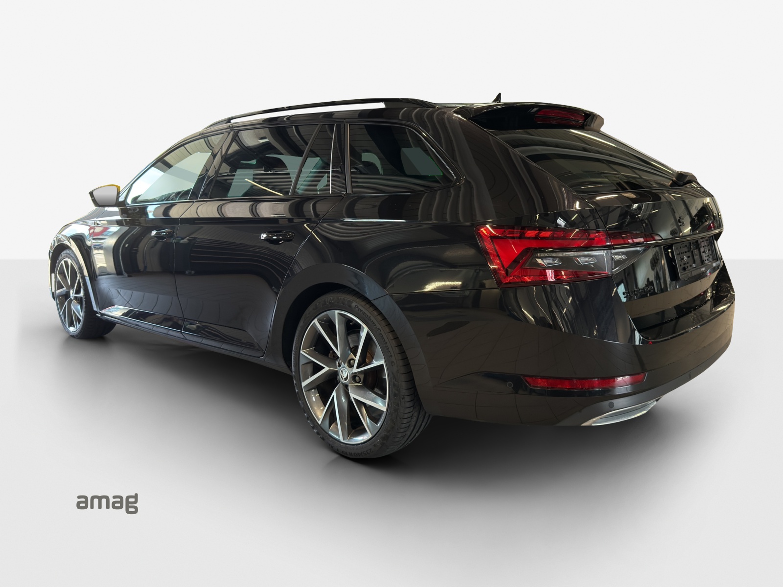 SKODA Superb Combi 2.0 TDi SportLine 4x4 DSG-showroom-element-2