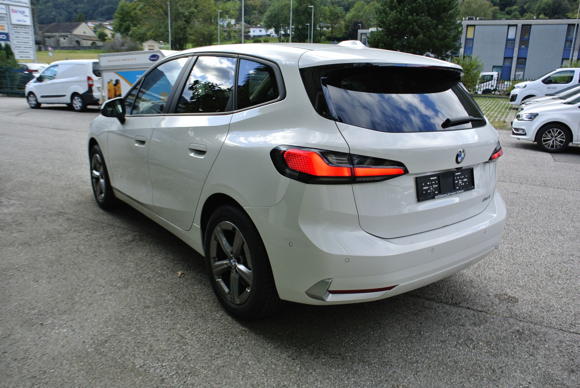 BMW 218i Active Tourer DKG-image-9