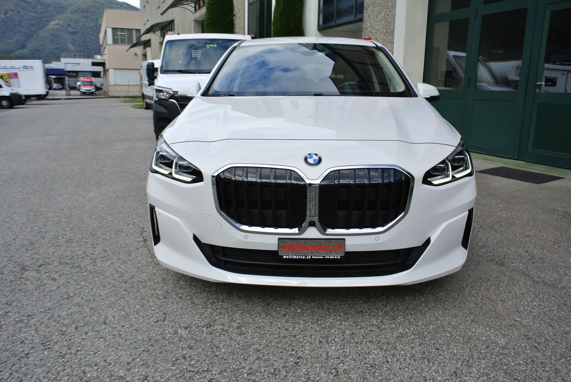 BMW 218i Active Tourer DKG-image-10