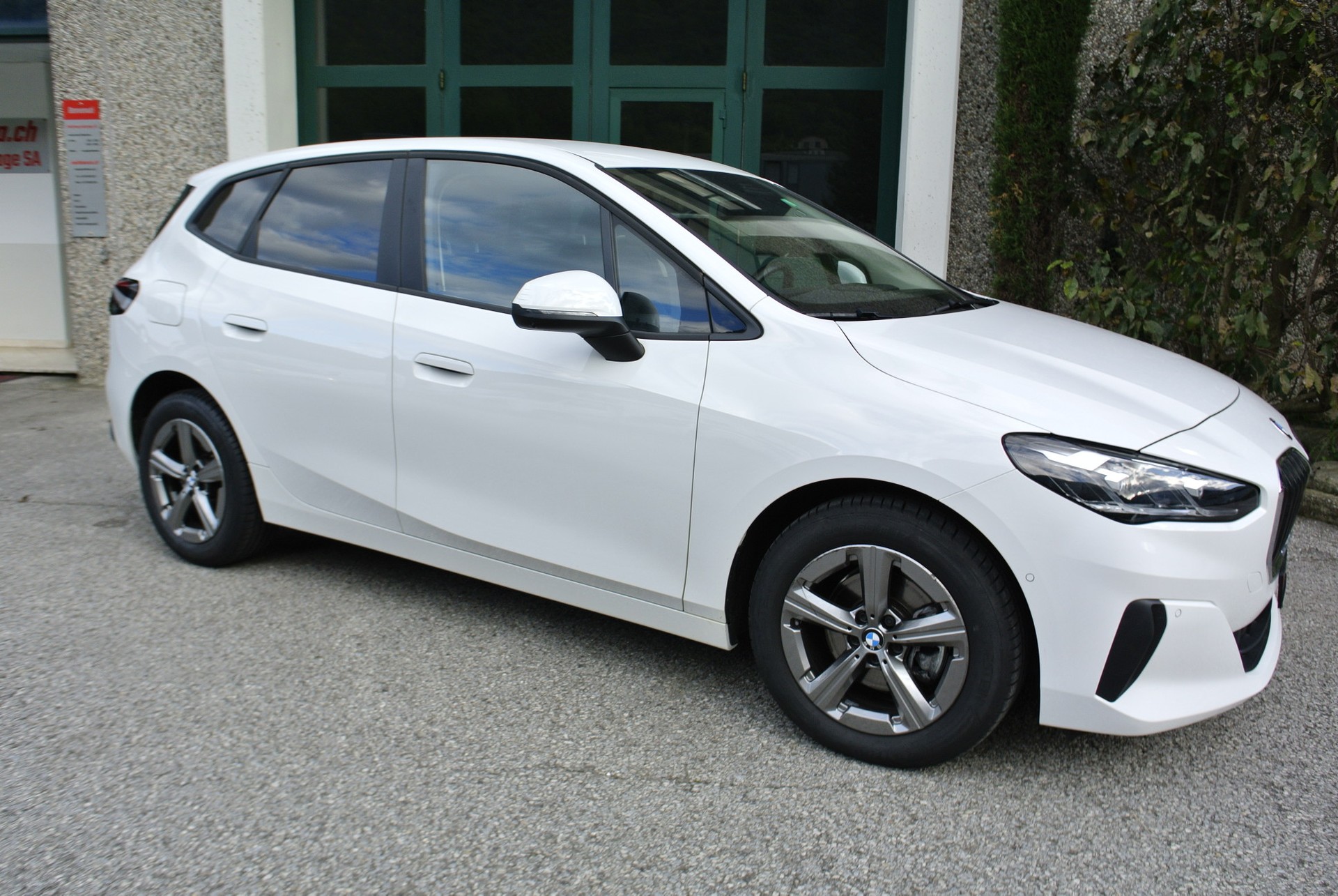 BMW 218i Active Tourer DKG-image-5