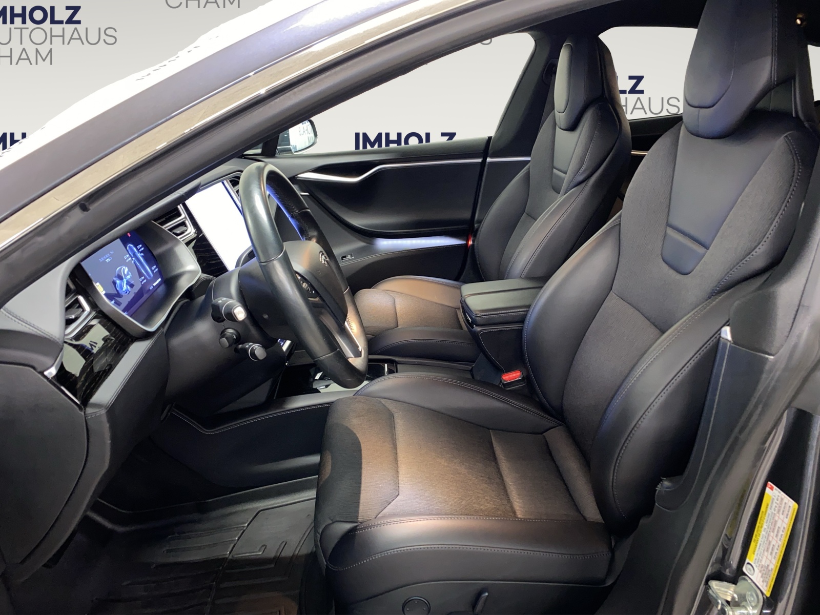 TESLA Model S 75 D-image-5