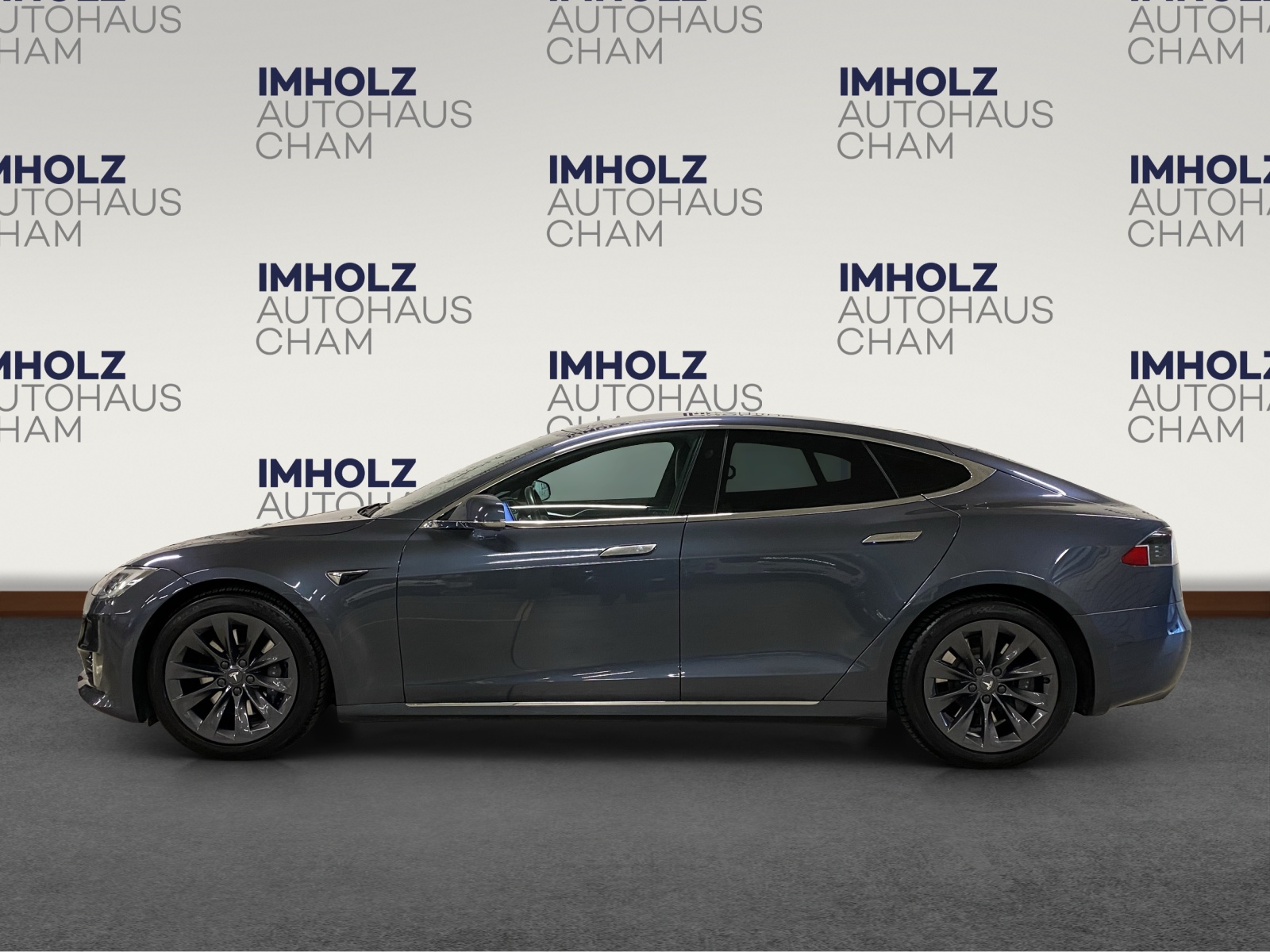 TESLA Model S 75 D-showroom-element-1