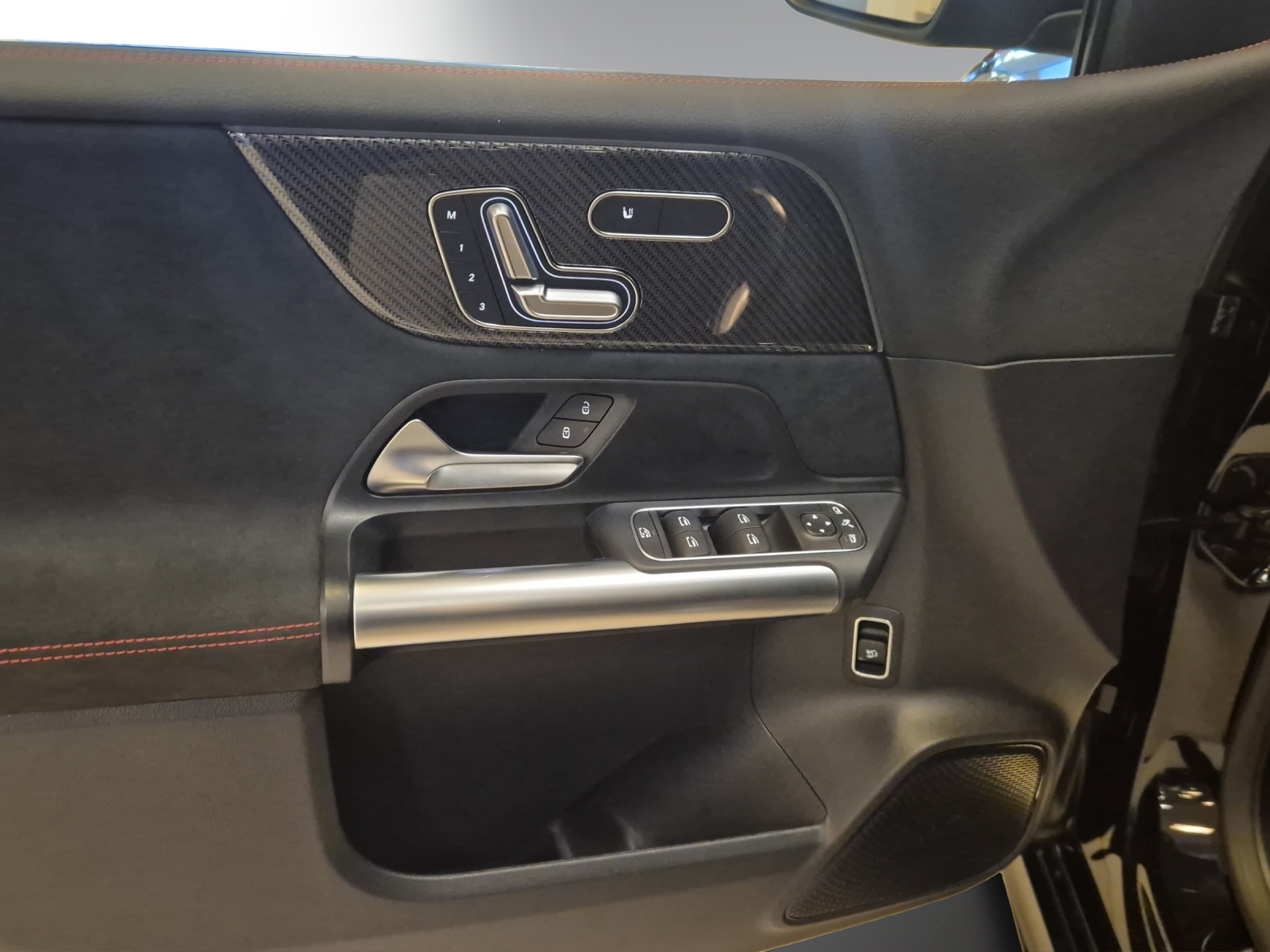 Image MERCEDES-BENZ B-220 B 220 4Matic 8G-DCT