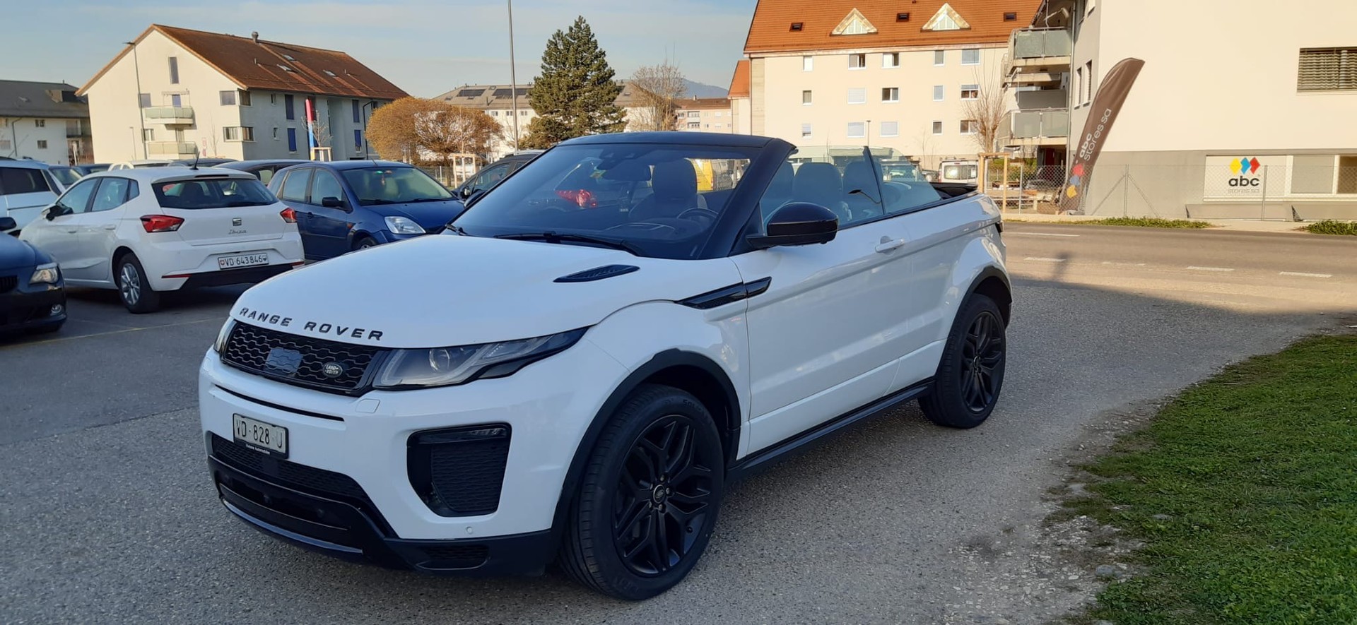 LAND ROVER Range Rover Evoque Convert. 2.0Si4 HSE Dynamic AT9-showroom-element-1
