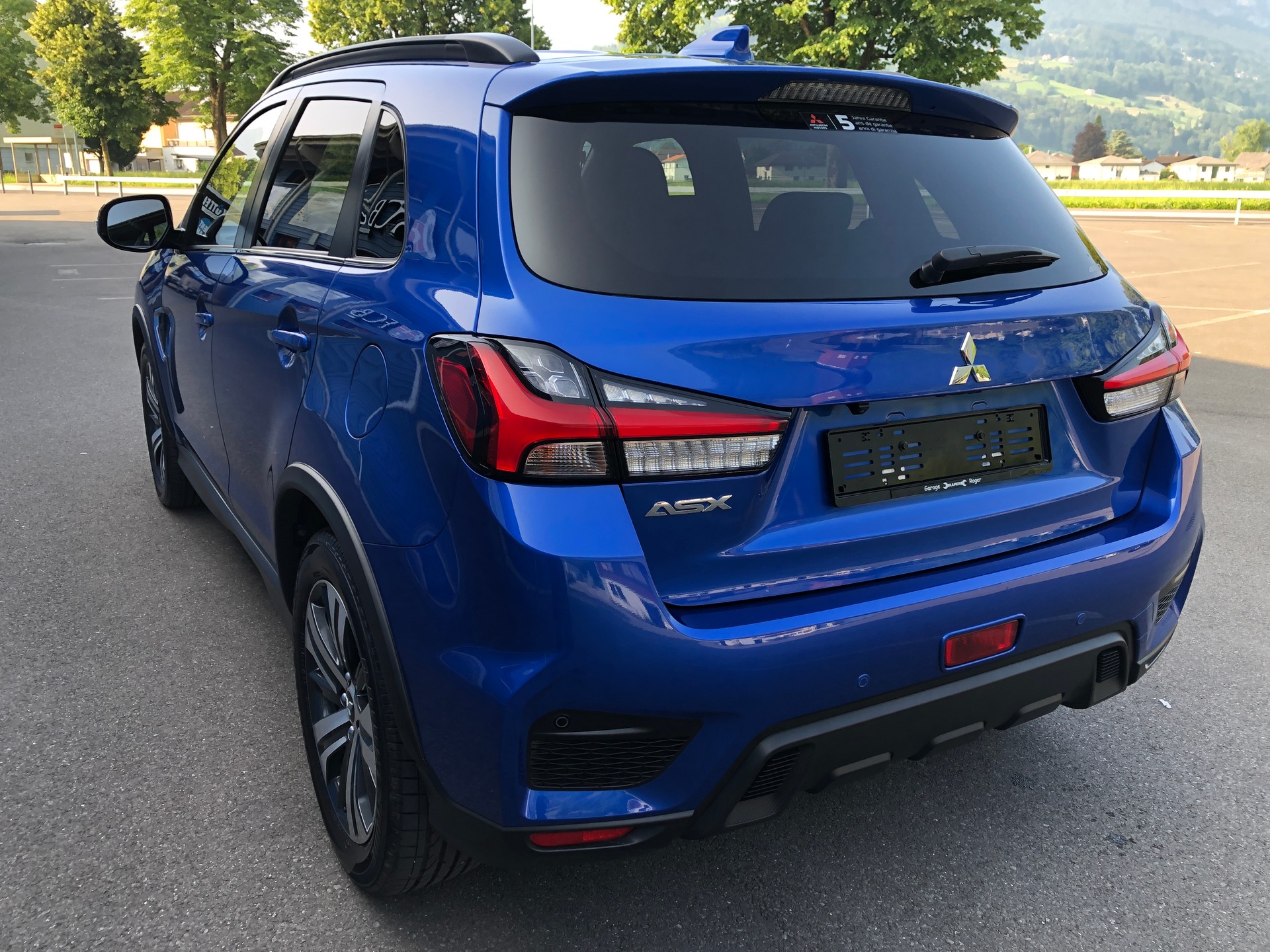 MITSUBISHI ASX 2.0 MIVEC Style 4WD Automat-showroom-element-3