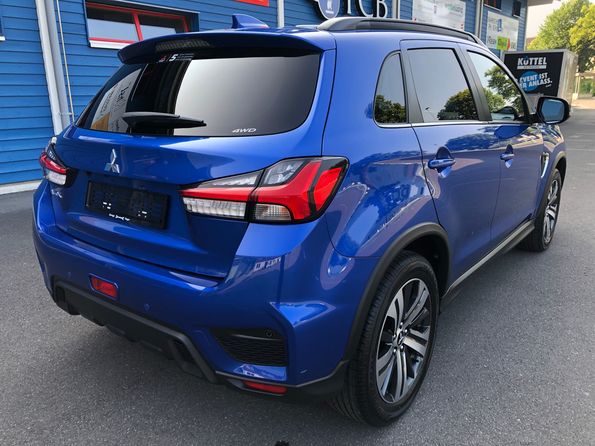MITSUBISHI ASX 2.0 MIVEC Style 4WD Automat-showroom-element-2