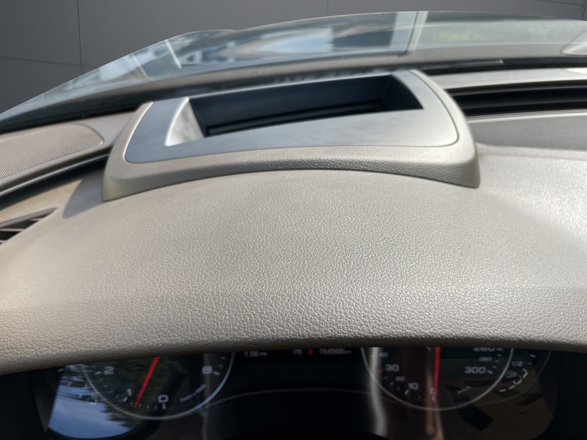 AUDI A6 3.0 TFSI V6 quattro S-tronic-image-9