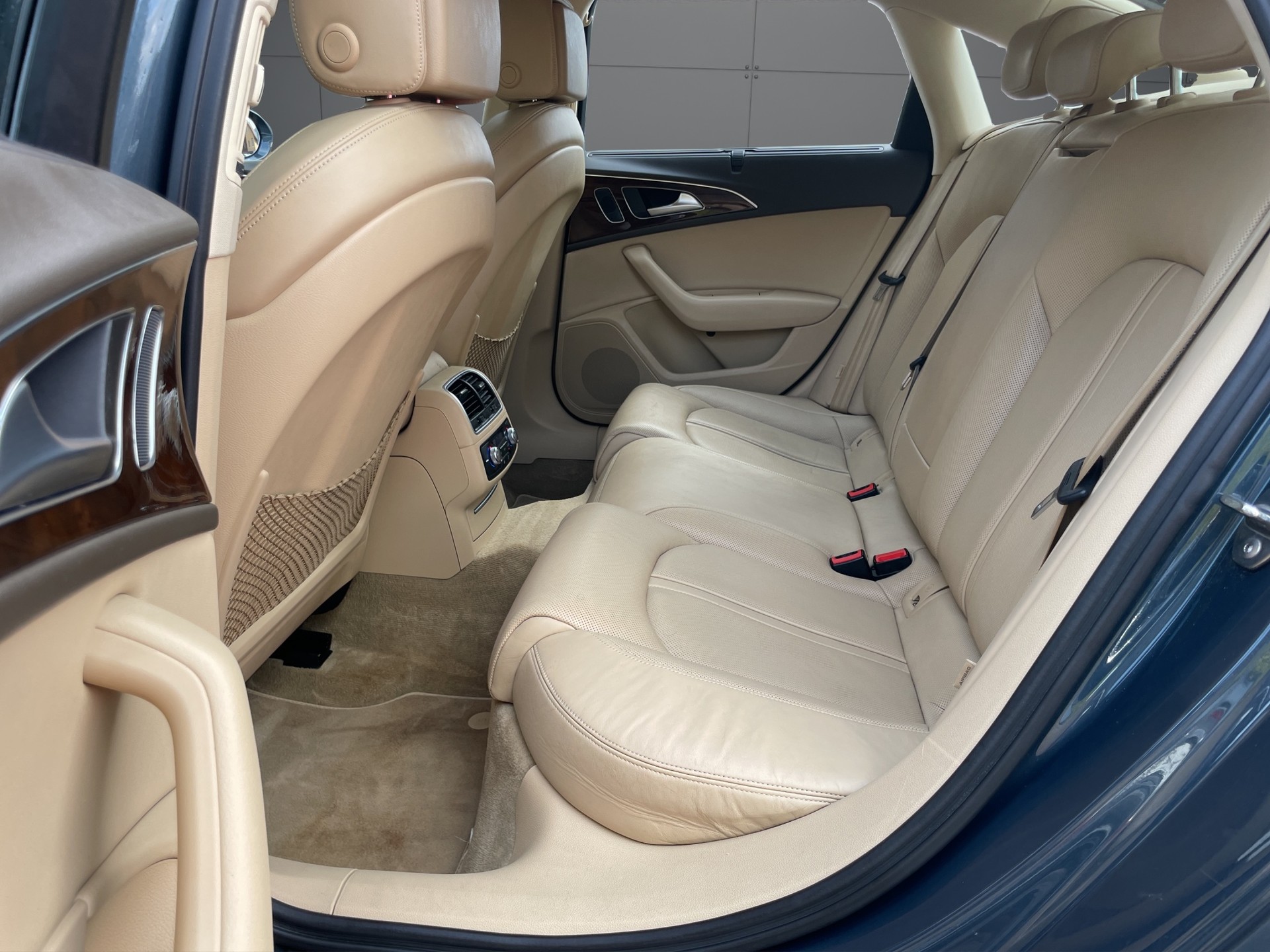 AUDI A6 3.0 TFSI V6 quattro S-tronic-image-6