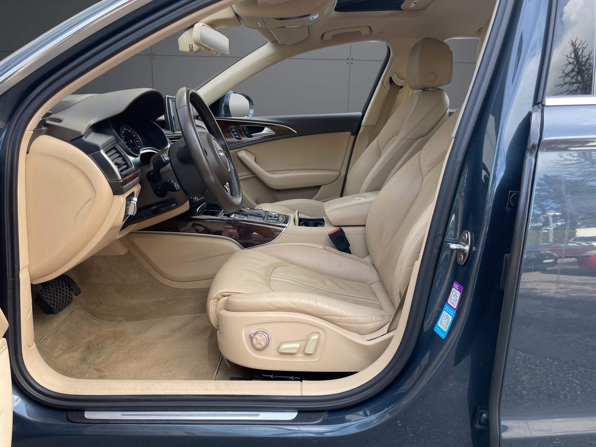 AUDI A6 3.0 TFSI V6 quattro S-tronic-image-4