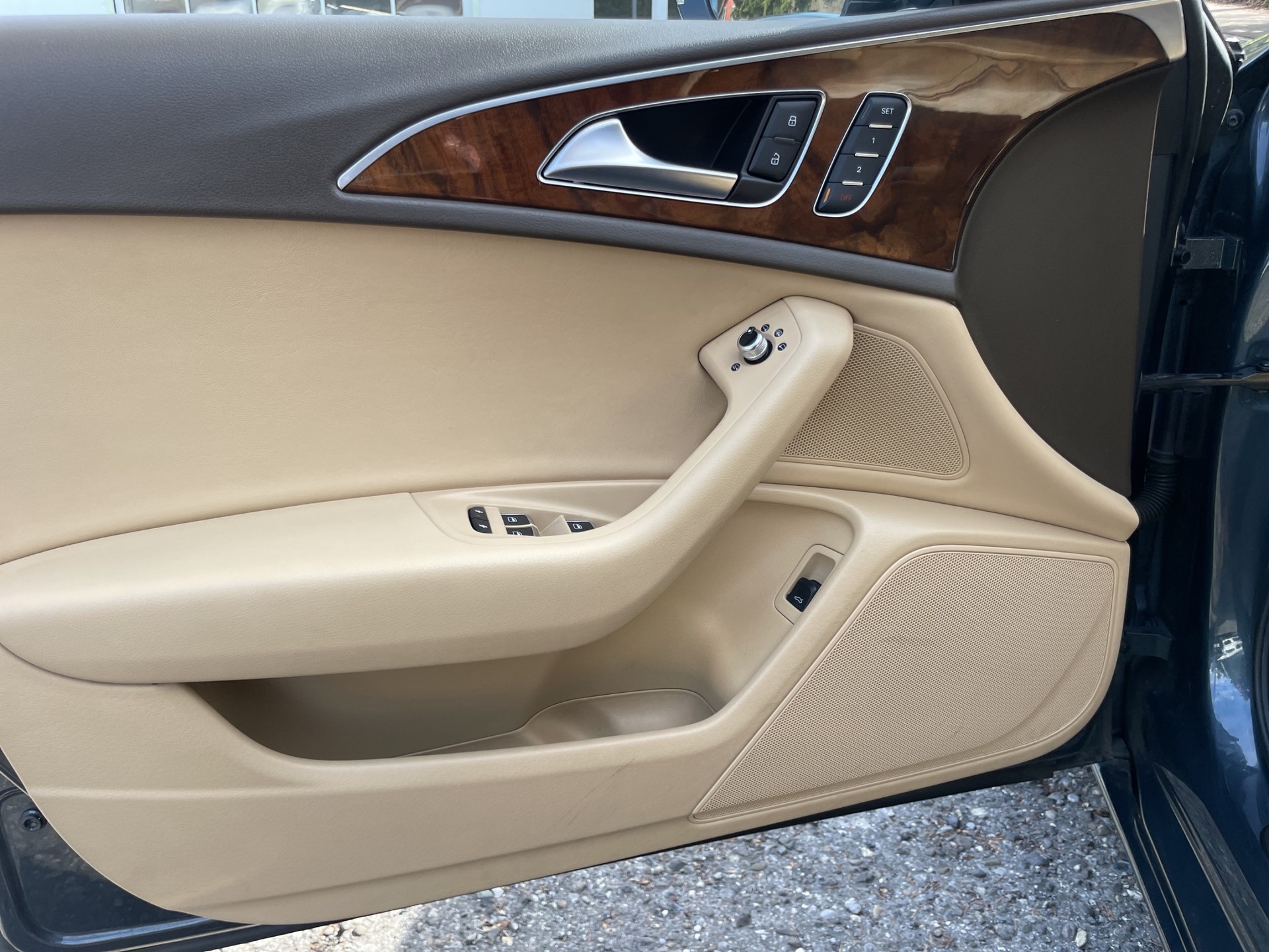 AUDI A6 3.0 TFSI V6 quattro S-tronic-image-12
