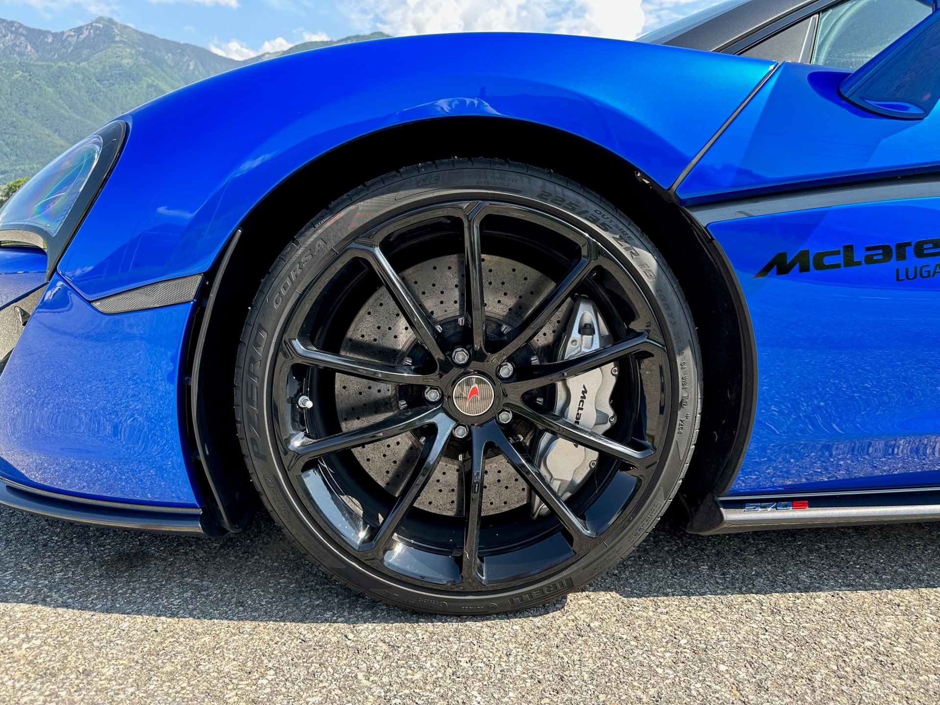 McLAREN 570S Spider 3.8 V8 SSG-image-6