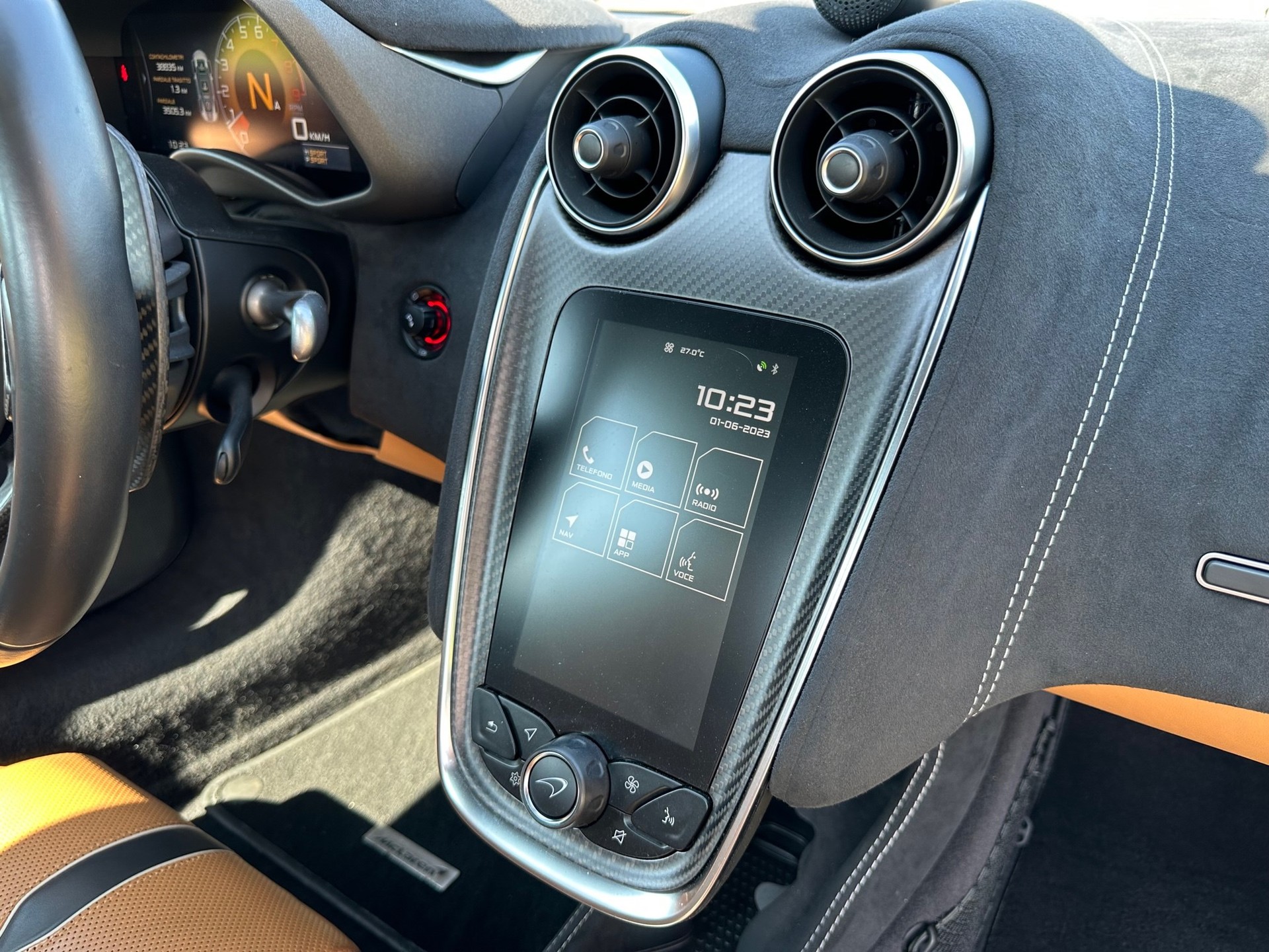 McLAREN 570S Spider 3.8 V8 SSG-image-12