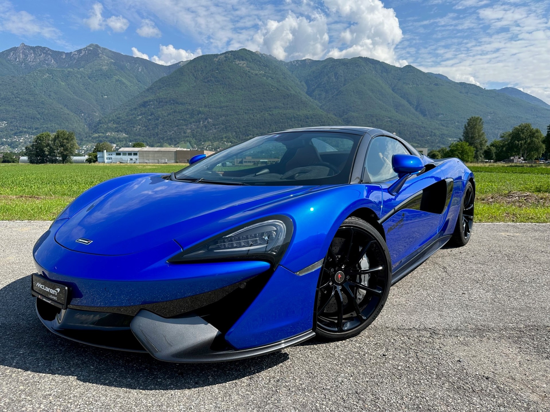 McLAREN 570S Spider 3.8 V8 SSG-image-3