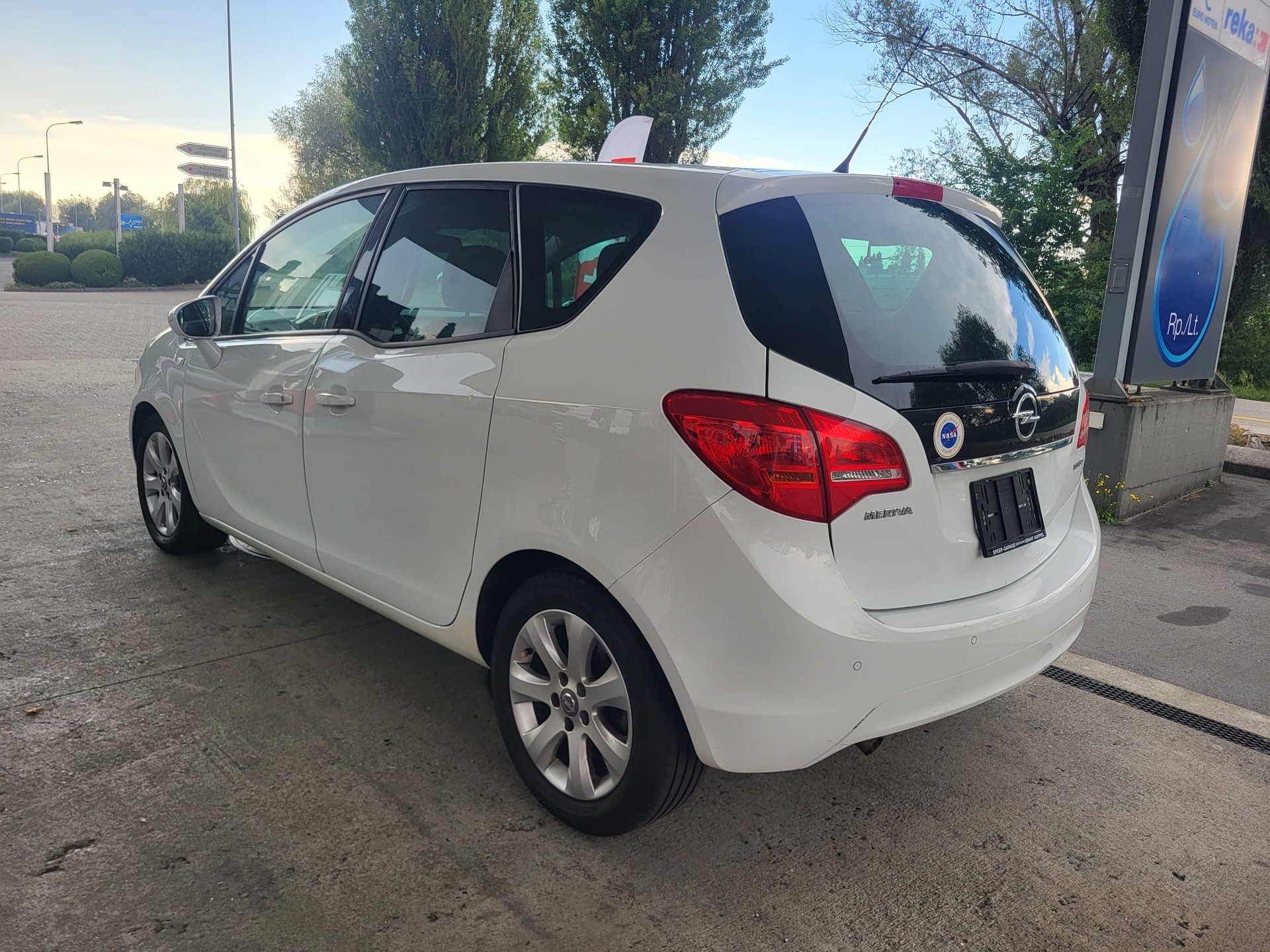 OPEL Meriva 1.4 Turbo Active Edition Automatic-showroom-element-3