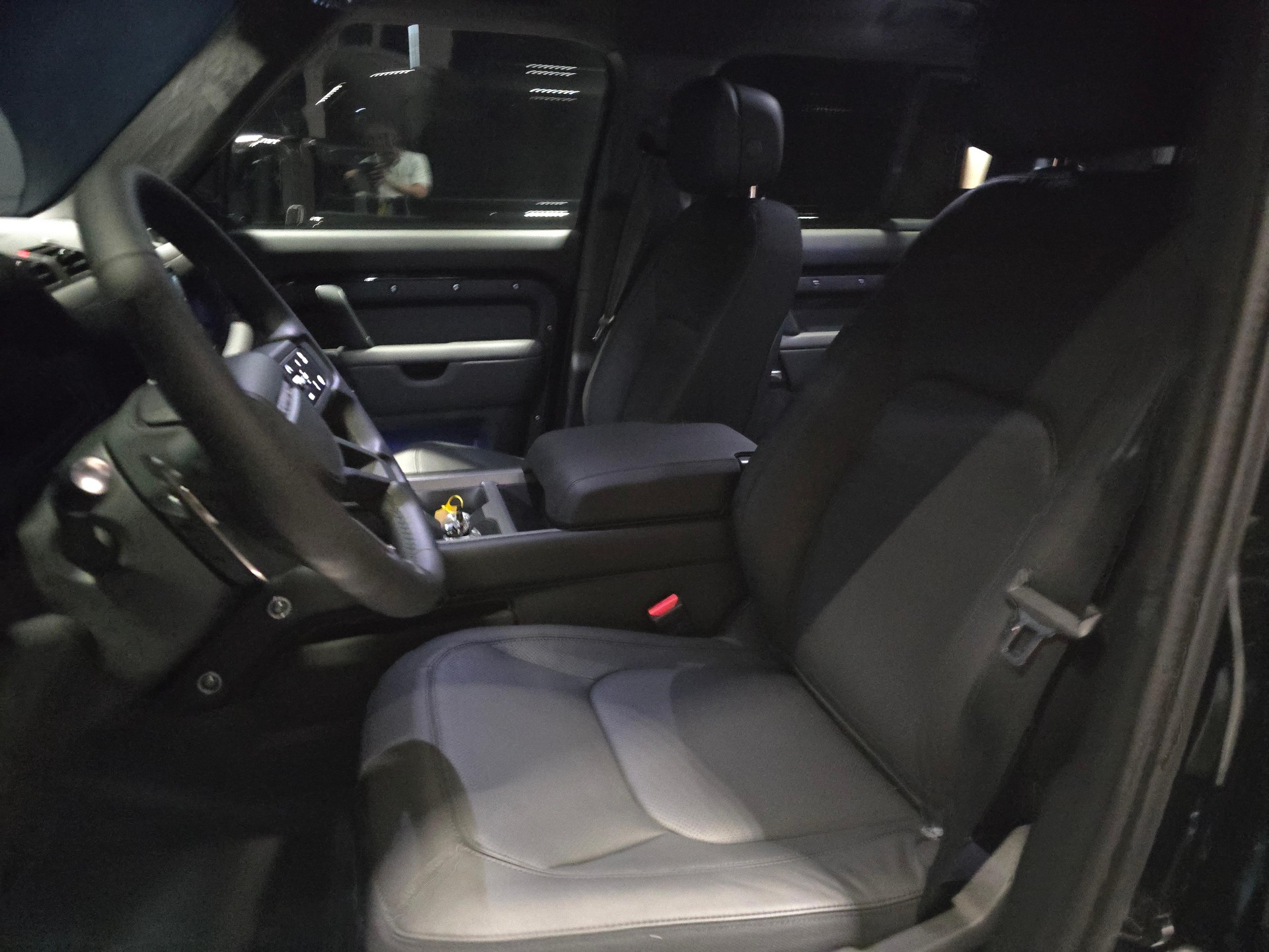 LAND ROVER Defender 130 5.0 V8 SC-image-6