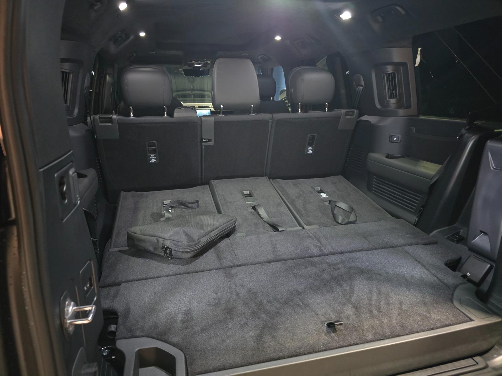 LAND ROVER Defender 130 5.0 V8 SC-showroom-element-3