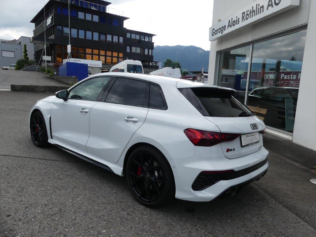 AUDI RS3 Sportback 2.5 TSI quattro-showroom-element-1