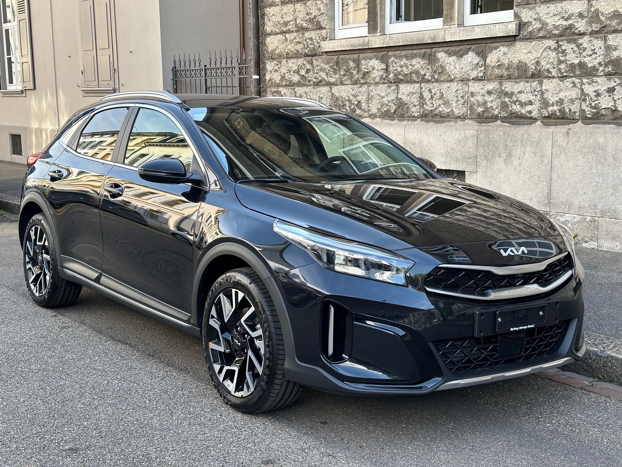 KIA XCeed 1.5 T-GDi Power DCT (SUV / Geländewagen) KIA KIA XCeed 1.5 T-GDi Power DCT (SUV / Geländewagen)