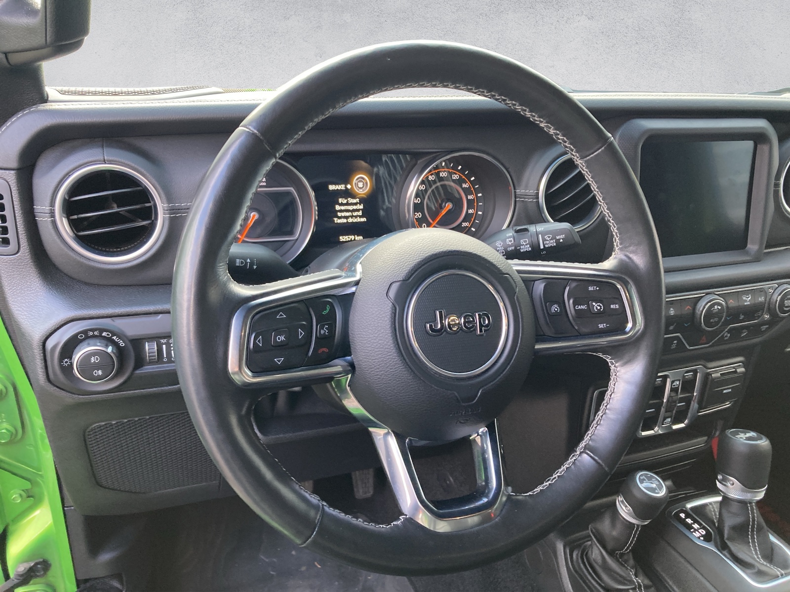 JEEP Wrangler 2.0 Unlimited Sahara Automatic-image-5
