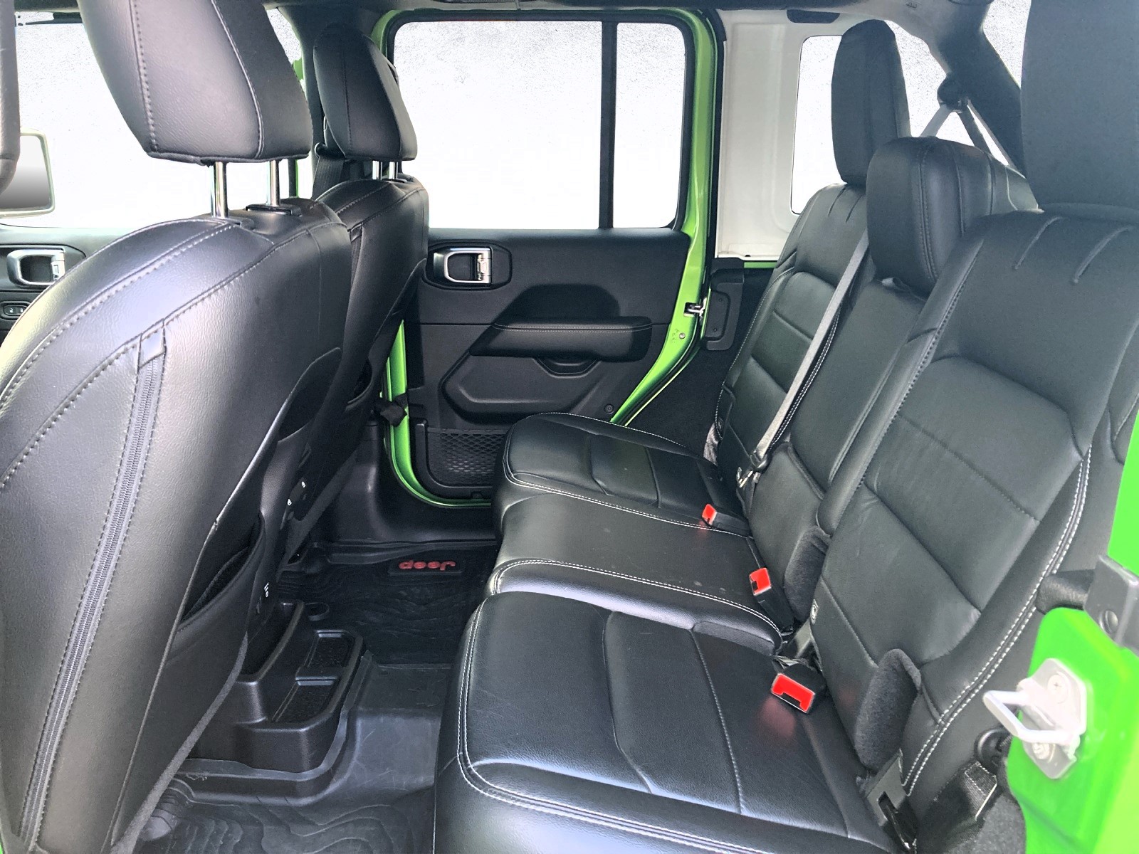 JEEP Wrangler 2.0 Unlimited Sahara Automatic-image-7