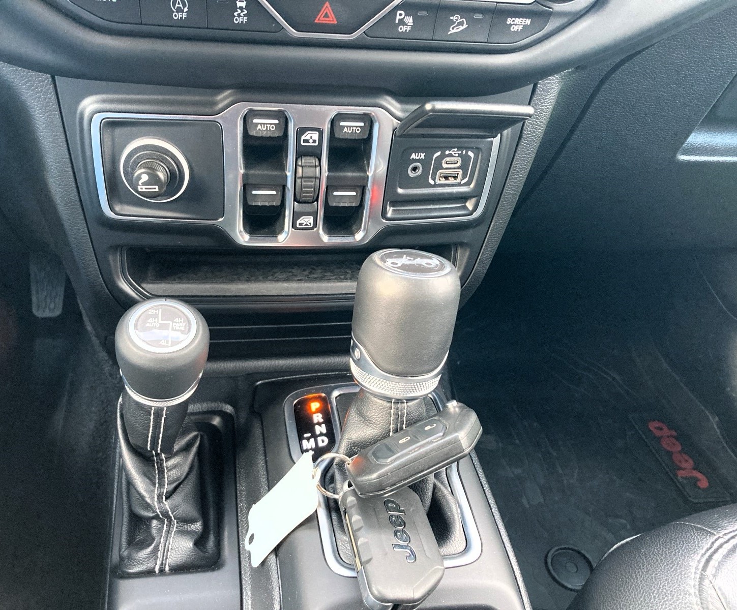 JEEP Wrangler 2.0 Unlimited Sahara Automatic-image-4