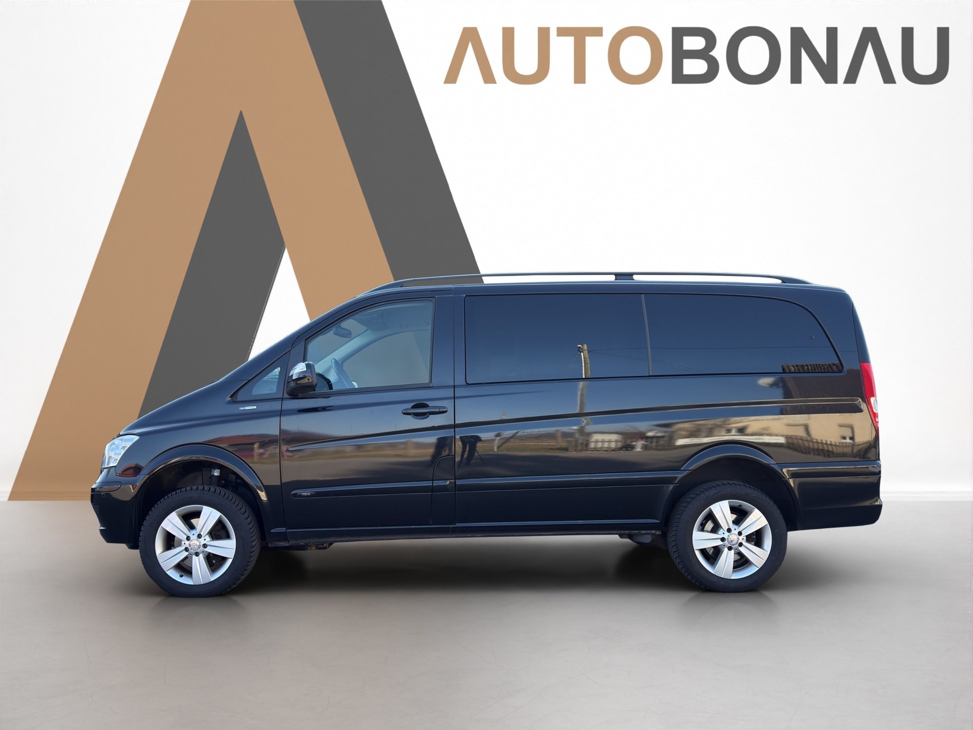 MERCEDES-BENZ Viano Wagon 2.2 CDI Ambiente lang 4 Matic 7 Sitzer-showroom-element-1