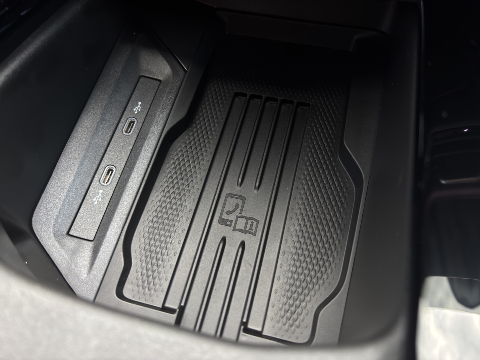 VW Passat Variant 2.0 TDI evo Elegance DSG-image-11