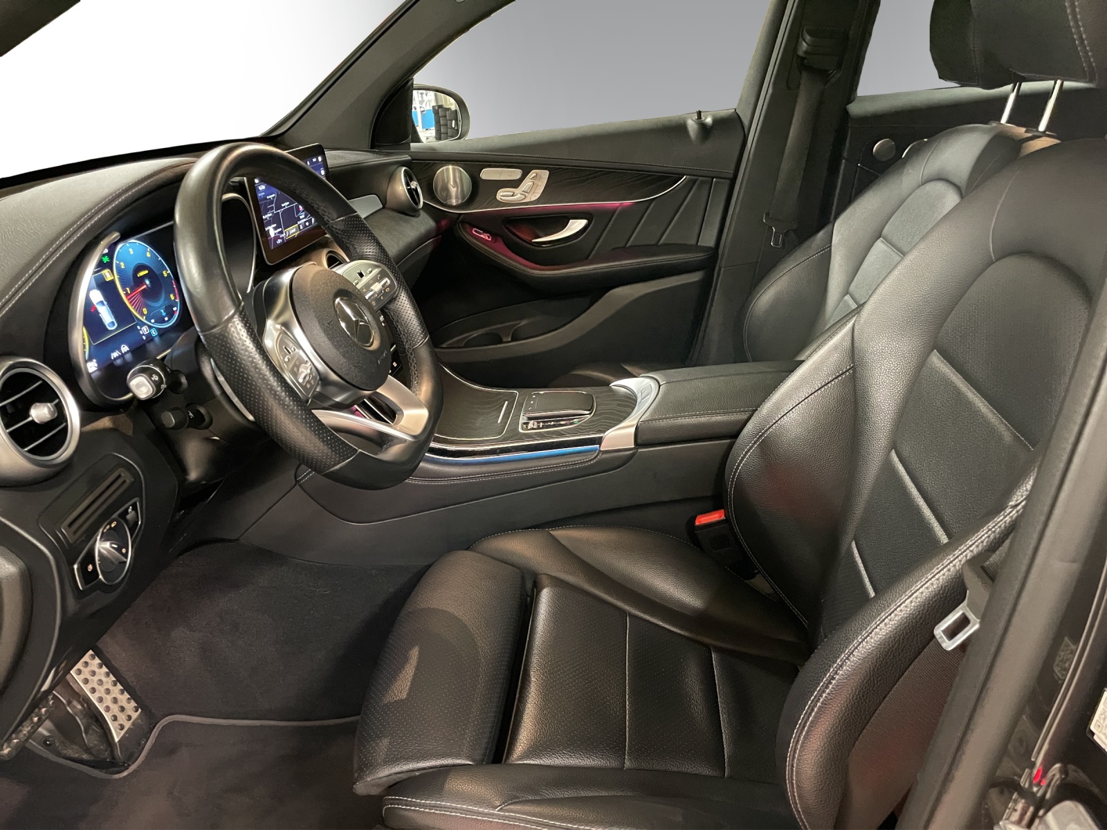 Image MERCEDES-BENZ GLC-300 GLC Coupé 300d AMGLine 4M