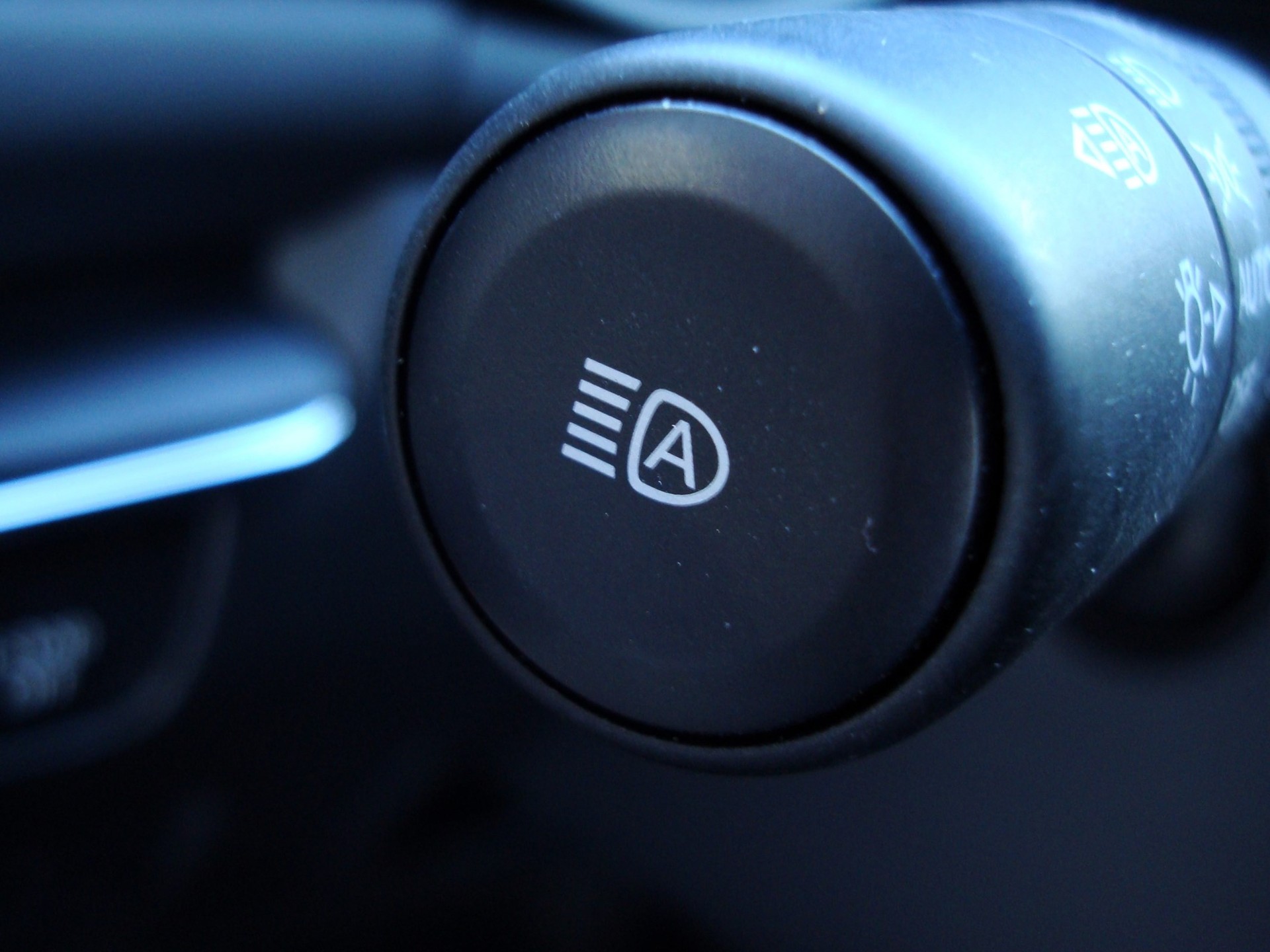 MAZDA 3 Hatchback SKYACTIV-X M Hybrid 186 Homura Automat-image-29