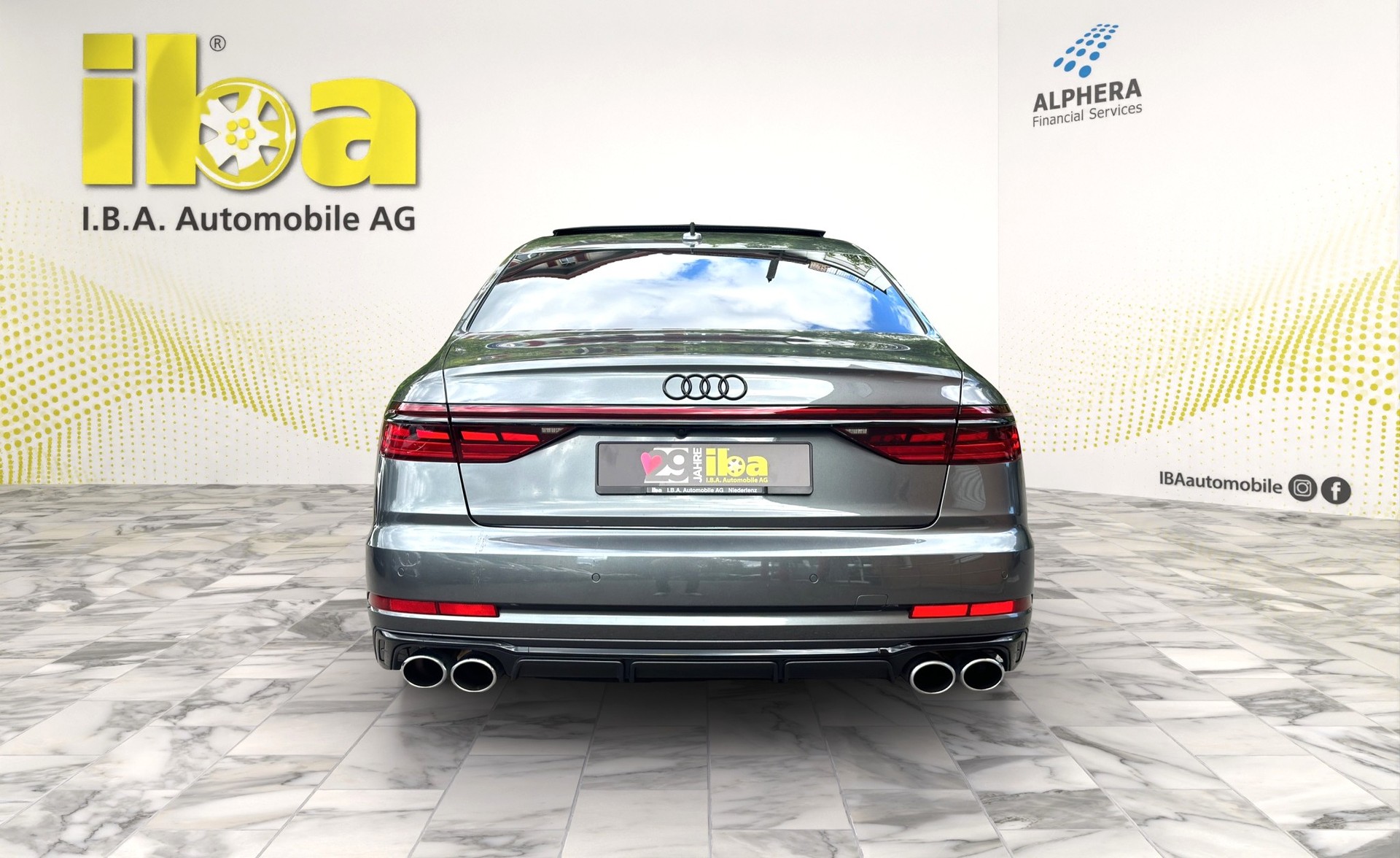 AUDI S8 TFSI quattro schwarz plus 4x4 Standheizung-showroom-element-3