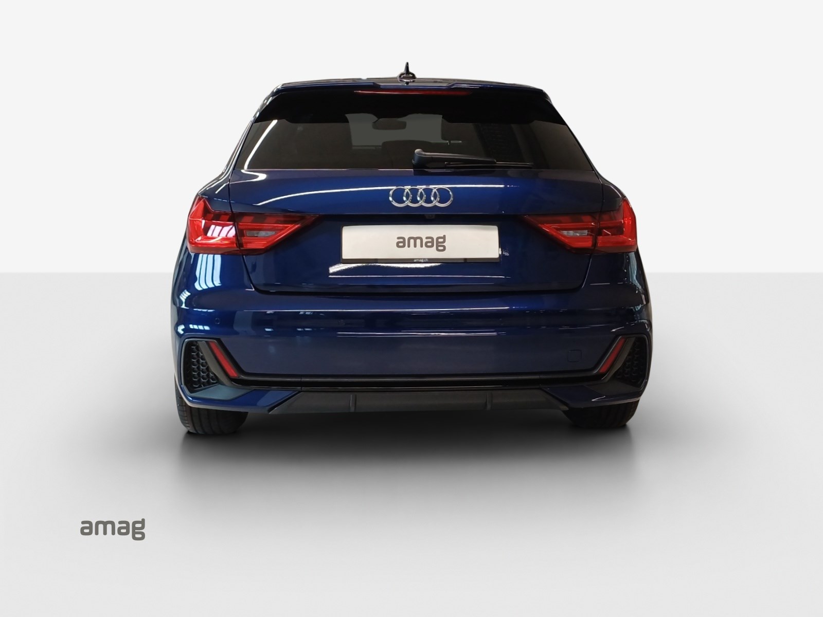 AUDI A1 Sportback 30 TFSI S Line Attraction-showroom-element-3
