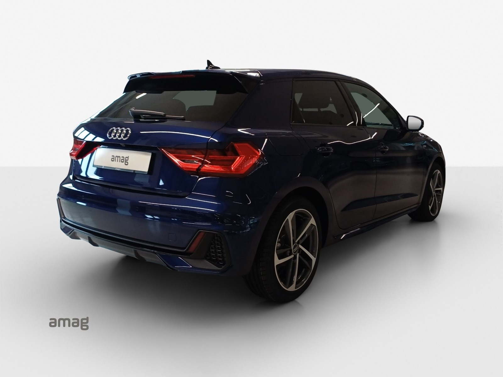 AUDI A1 Sportback 30 TFSI S Line Attraction-image-4