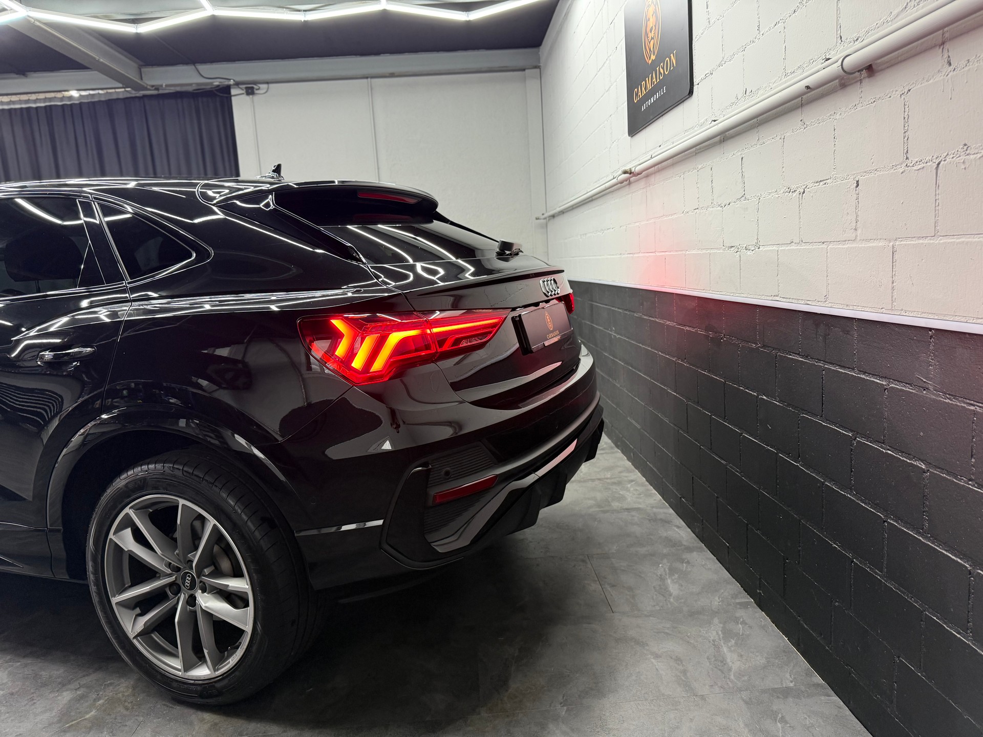 AUDI Q3 Sportback 35 TFSI S line Attraction S-tronic-showroom-element-3