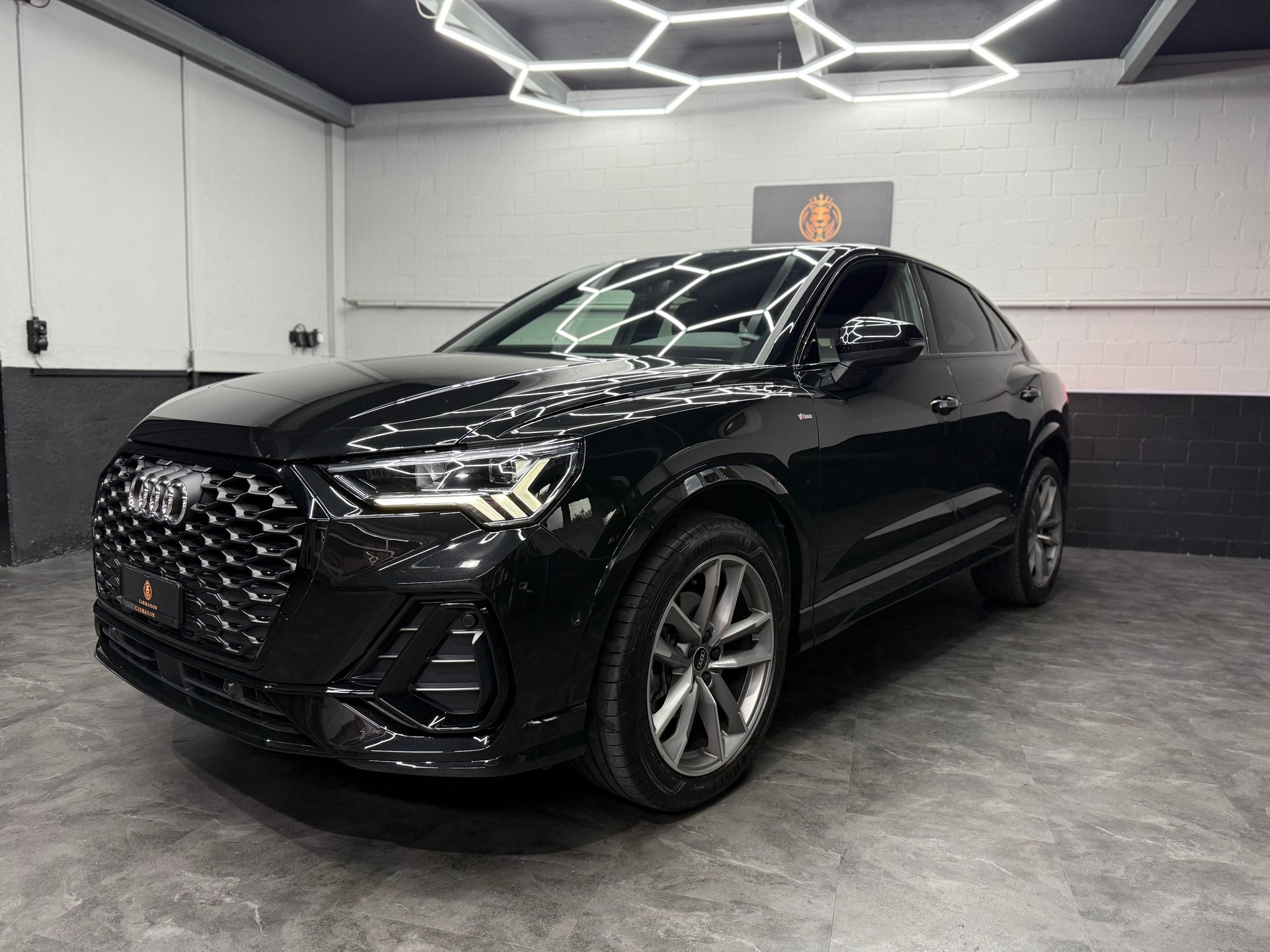 AUDI Q3 Sportback 35 TFSI S line Attraction S-tronic-showroom-element-2