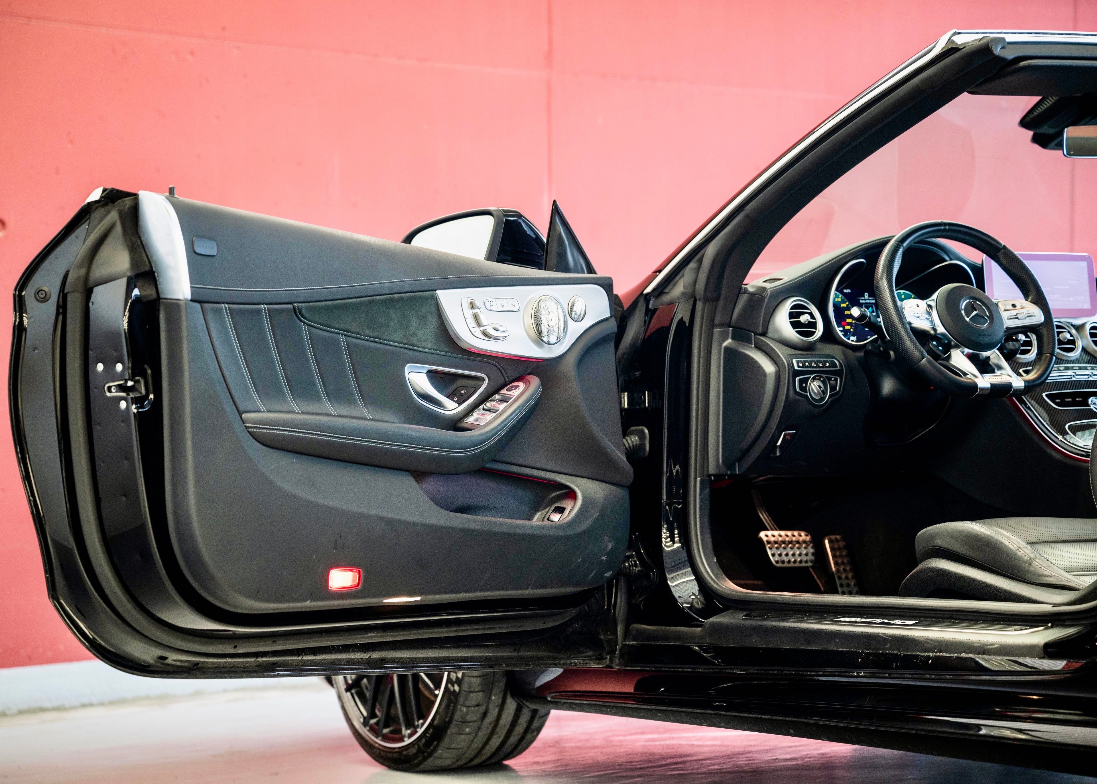 Image MERCEDES-BENZ C-63-AMG C 63 AMG Premium (Swiss model, sports exhaust)