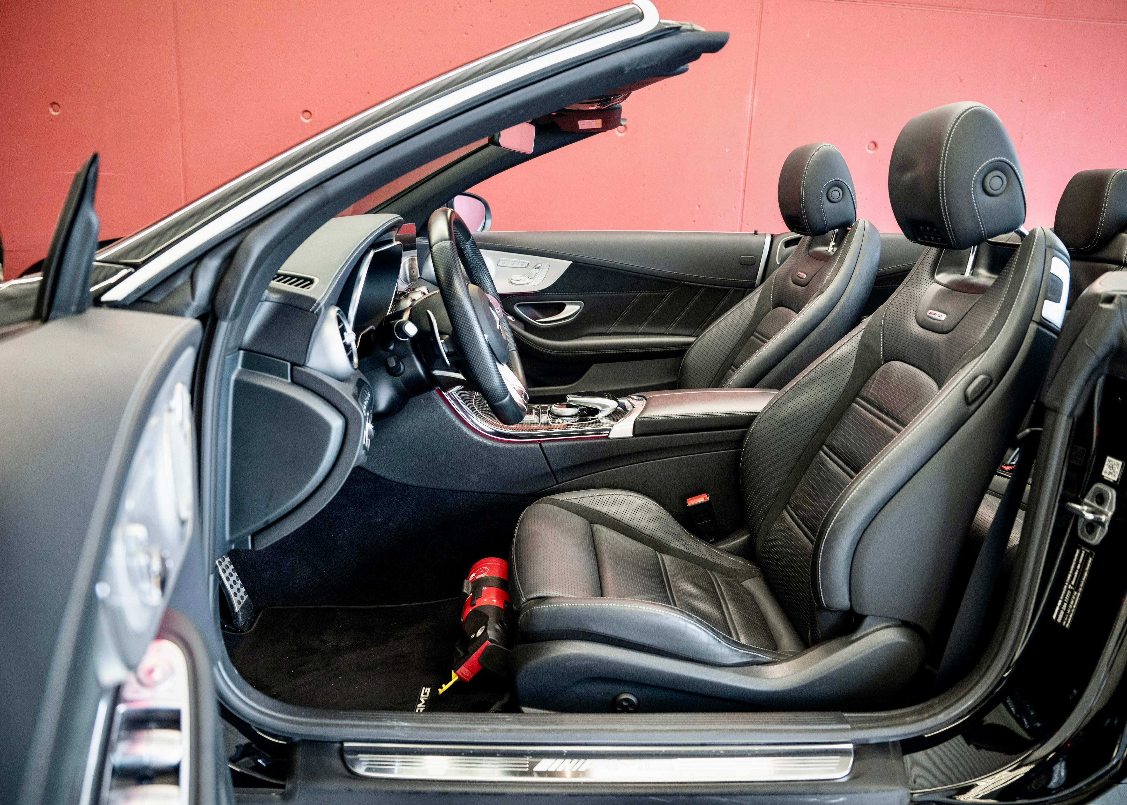 Image MERCEDES-BENZ C-63-AMG C 63 AMG Premium (Swiss model, sports exhaust)