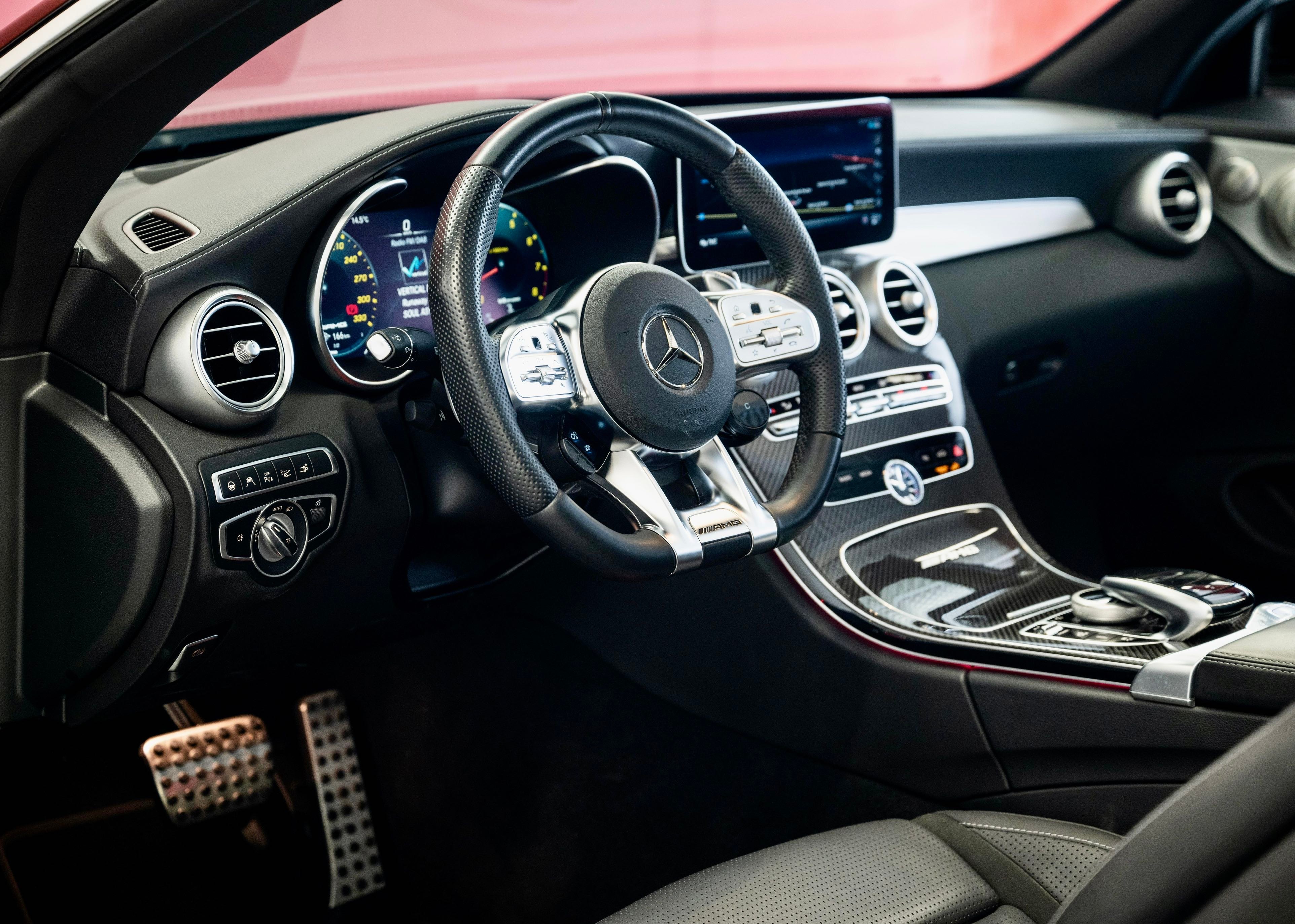 Image MERCEDES-BENZ C-63-AMG C 63 AMG Premium (Swiss model, sports exhaust)