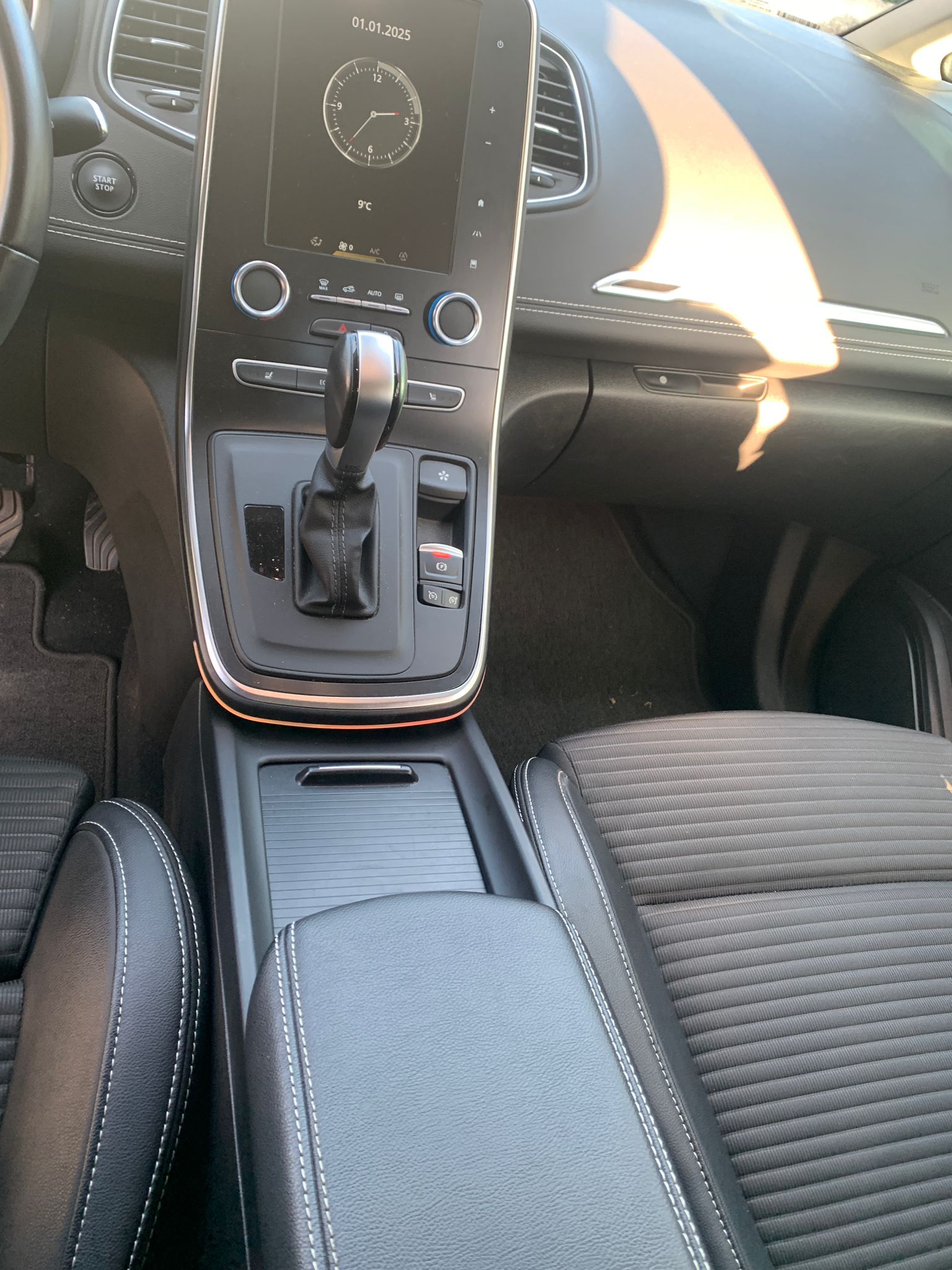 RENAULT Grand Scénic 1.3 16V Turbo Intens EDC-image-8