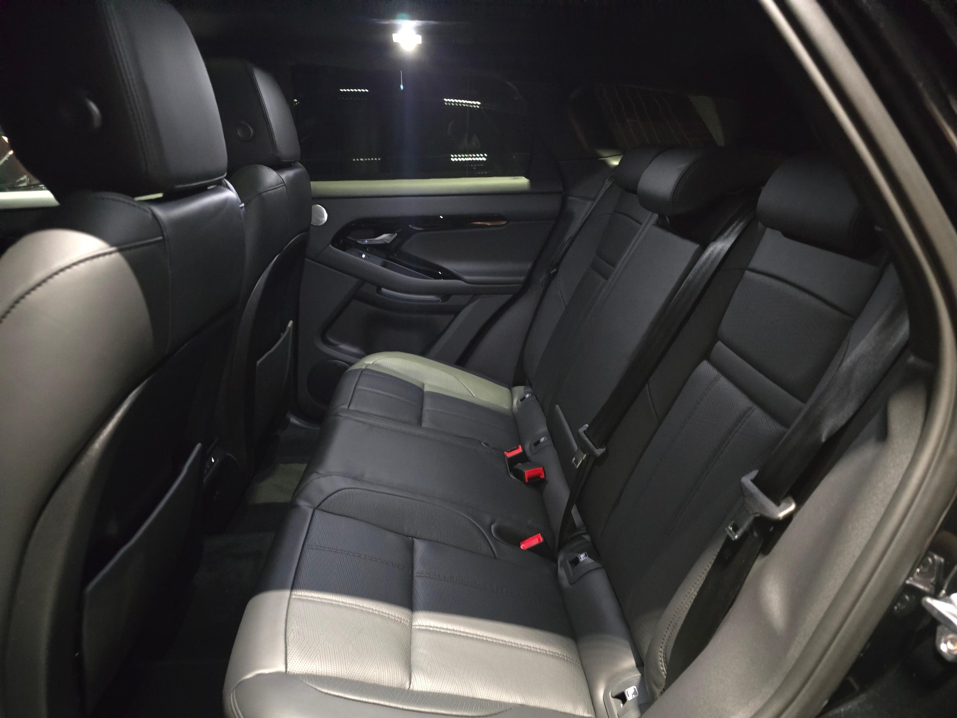 LAND ROVER Range Rover Evoque 1.5 T 270e Autobiography-image-4