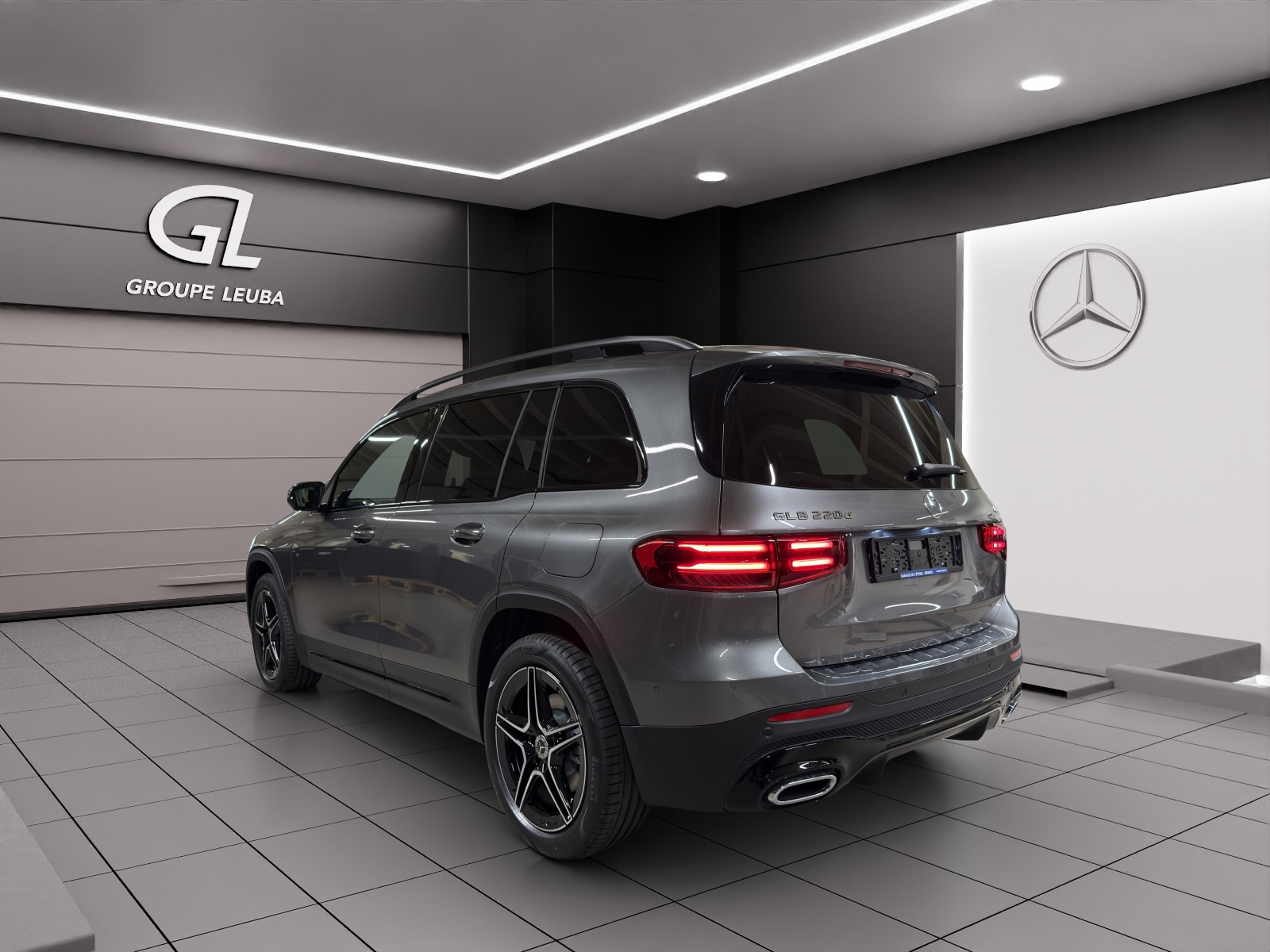 MERCEDES-BENZ GLB 220 d 4Matic 8G-Tronic-showroom-element-3