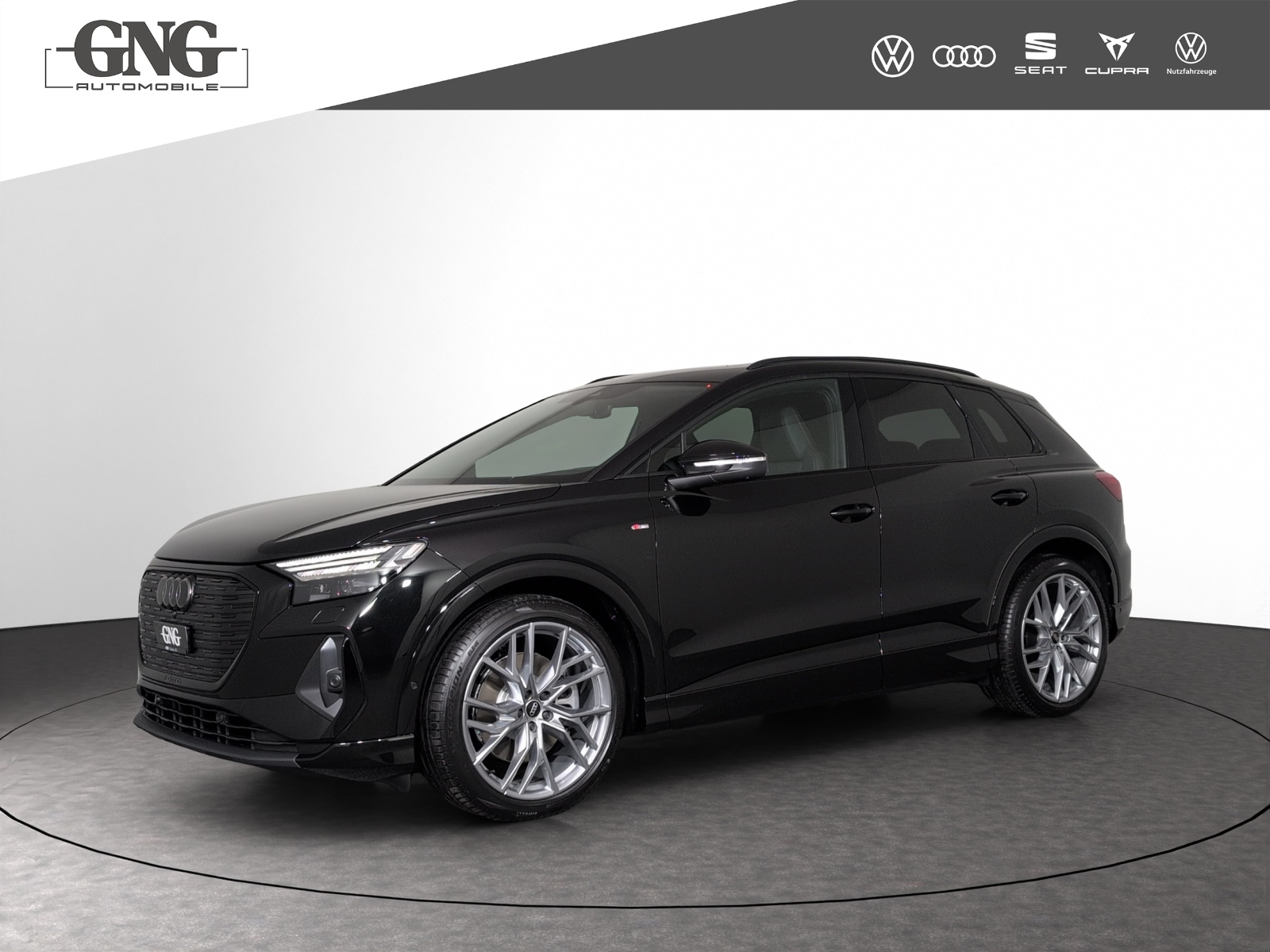 AUDI Q4 e-tron 45 quattro (SUV / Geländewagen) Audi AUDI Q4 e-tron 45 quattro (SUV / Geländewagen)