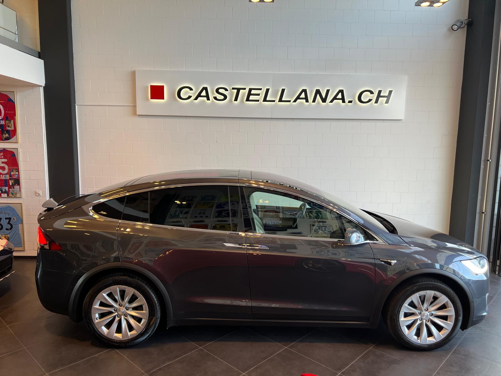 TESLA Model X 75 D-showroom-element-3