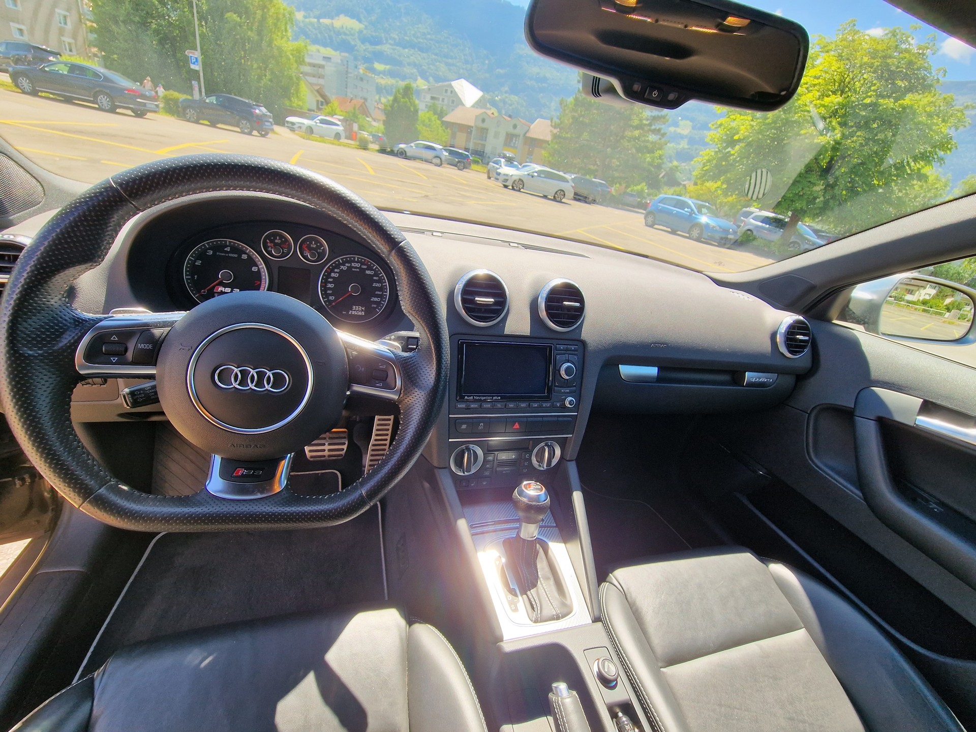 AUDI RS3 Sportback 2.5 TFSI quattro S-tronic-image-4