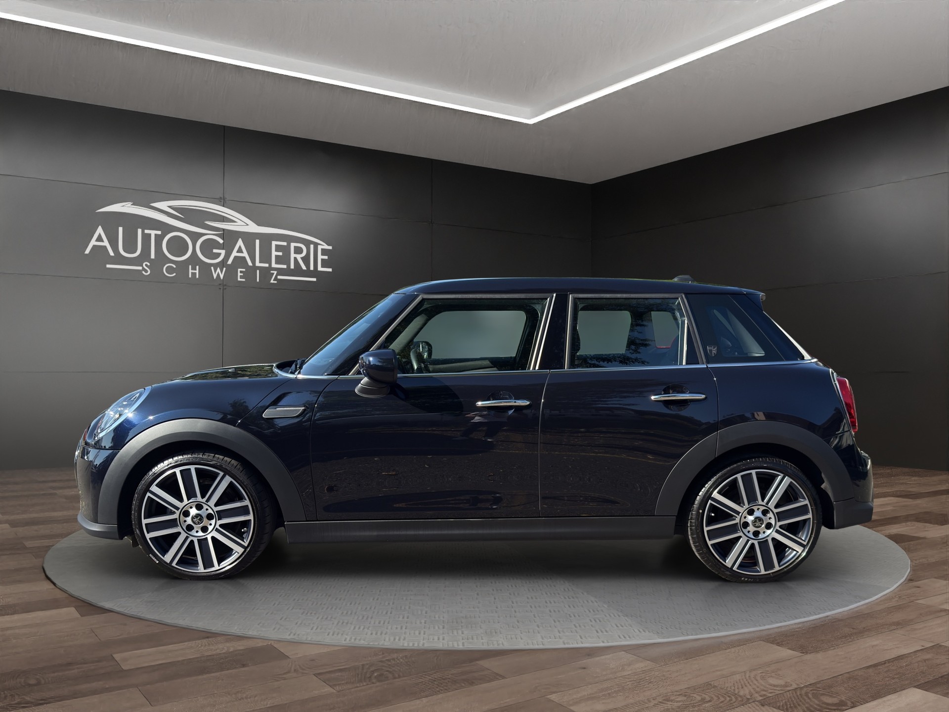 MINI Cooper Steptronic DKG | CH Swiss | Mini Yours Trim | Kamera | Sonderlackierung |-showroom-element-1