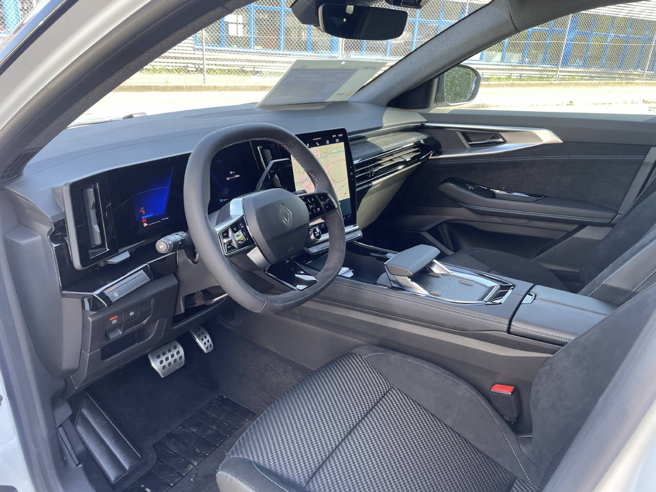 RENAULT Austral Techno Esprit Alpine full hybrid 200-image-4