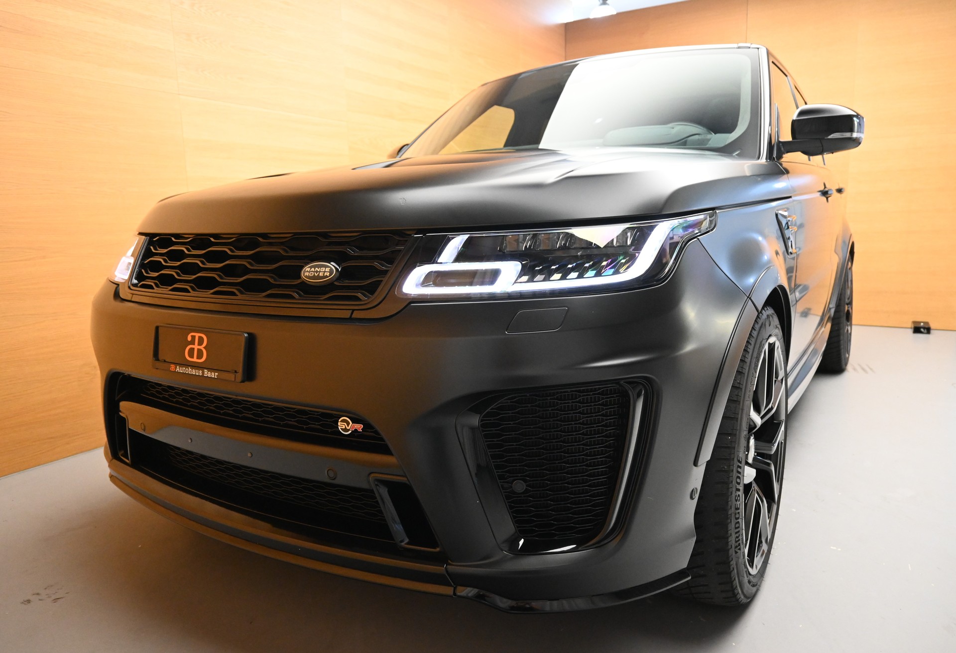 LAND ROVER Range Rover Sport 5.0 V8 S/C SVR Automatic-showroom-element-3
